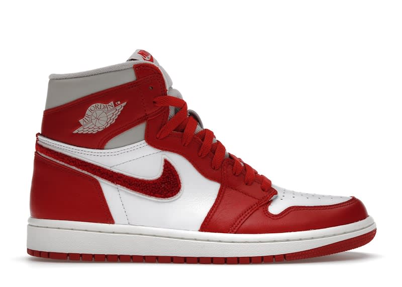 SP2830 Jordan 1 Retro High OG Varsity Red (Women's)
