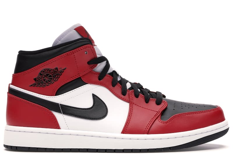 SP11100 Jordan 1 Mid Chicago Toe