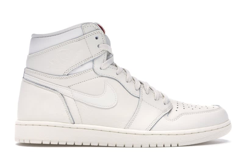 https://res.cloudinary.com/dlqdbsx2k/image/upload/v1778968754/Air-Jordan-1-Retro-High-OG-Essentials-Sail-Product_ob4wvy.jpg