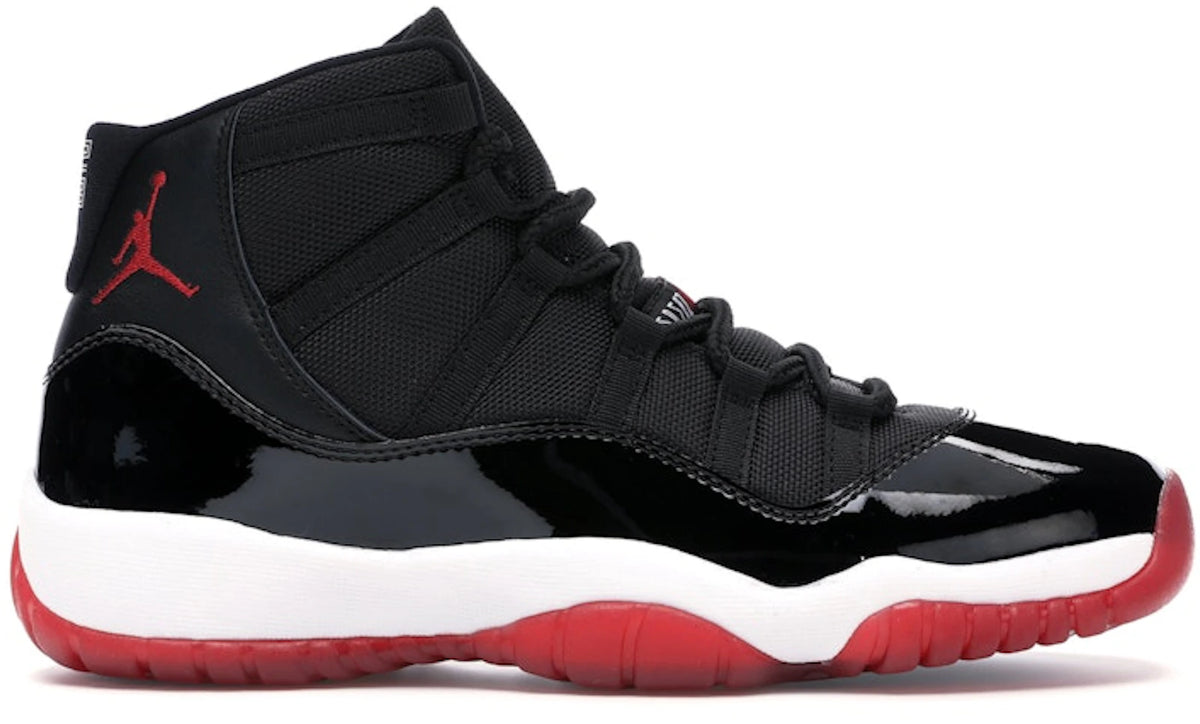 https://images.stockx.com/images/Air-Jordan-11-Retro-Playoffs-2019-GS-Product.jpg?fit=fill&bg=FFFFFF&w=1000&fm=webp&auto=compress&q=90&dpr=2&trim=color&updated_at=1738193358