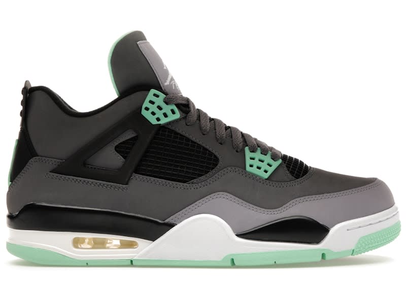 https://res.cloudinary.com/dlqdbsx2k/image/upload/v1775697719/Air-Jordan-4-Retro-Green-Glow-Product_V2_tgcivi.jpg