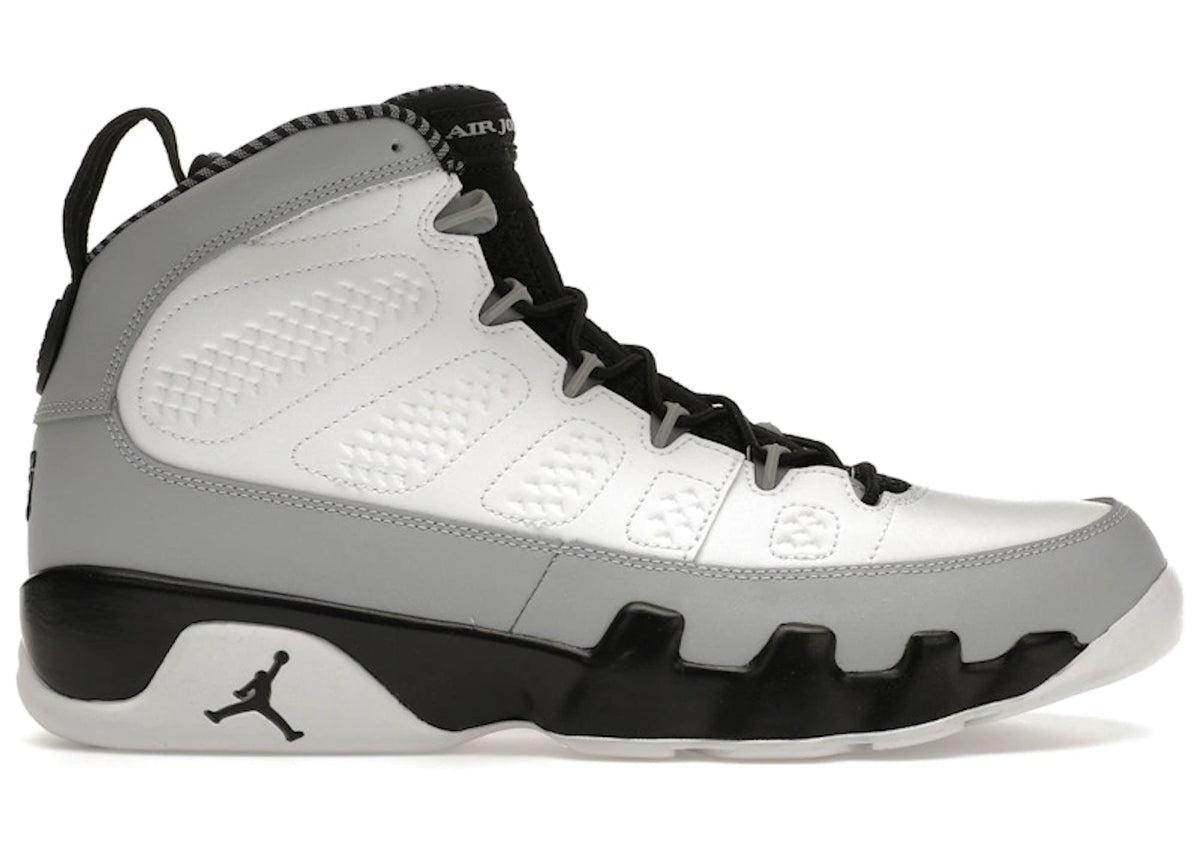 https://images.stockx.com/images/Air-Jordan-9-Retro-Birmingham-Barons-Product_V2.jpg?fit=fill&bg=FFFFFF&w=700&h=500&fm=webp&auto=compress&q=90&dpr=2&trim=color&updated_at=1738193358