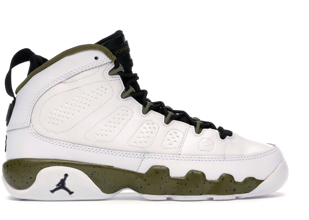 https://images.stockx.com/images/Air-Jordan-9-Retro-Statue-GS-Product.jpg?fit=fill&bg=FFFFFF&w=700&h=500&fm=webp&auto=compress&q=90&dpr=2&trim=color&updated_at=1738193358