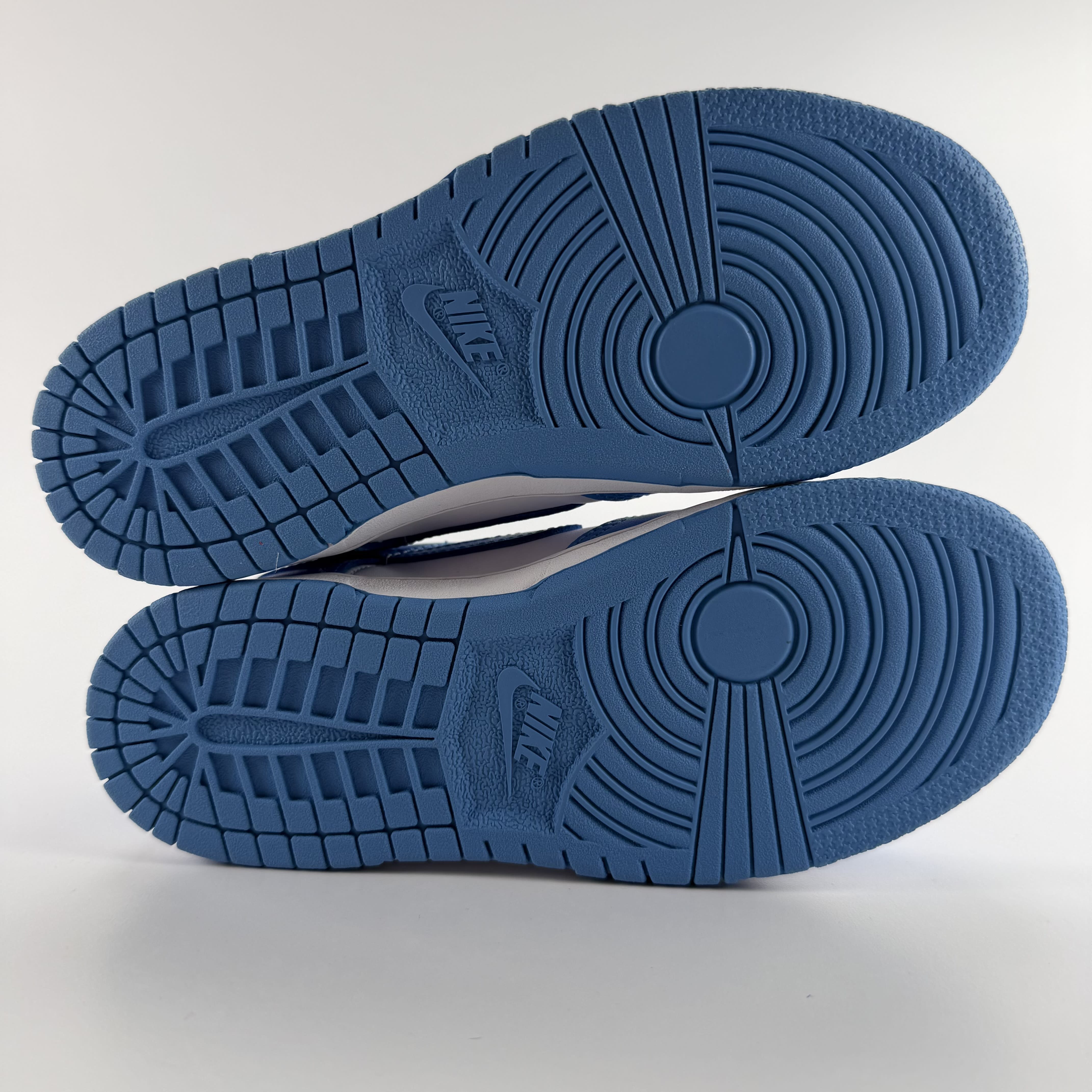 588792 Dunk Low PS 'University Blue'