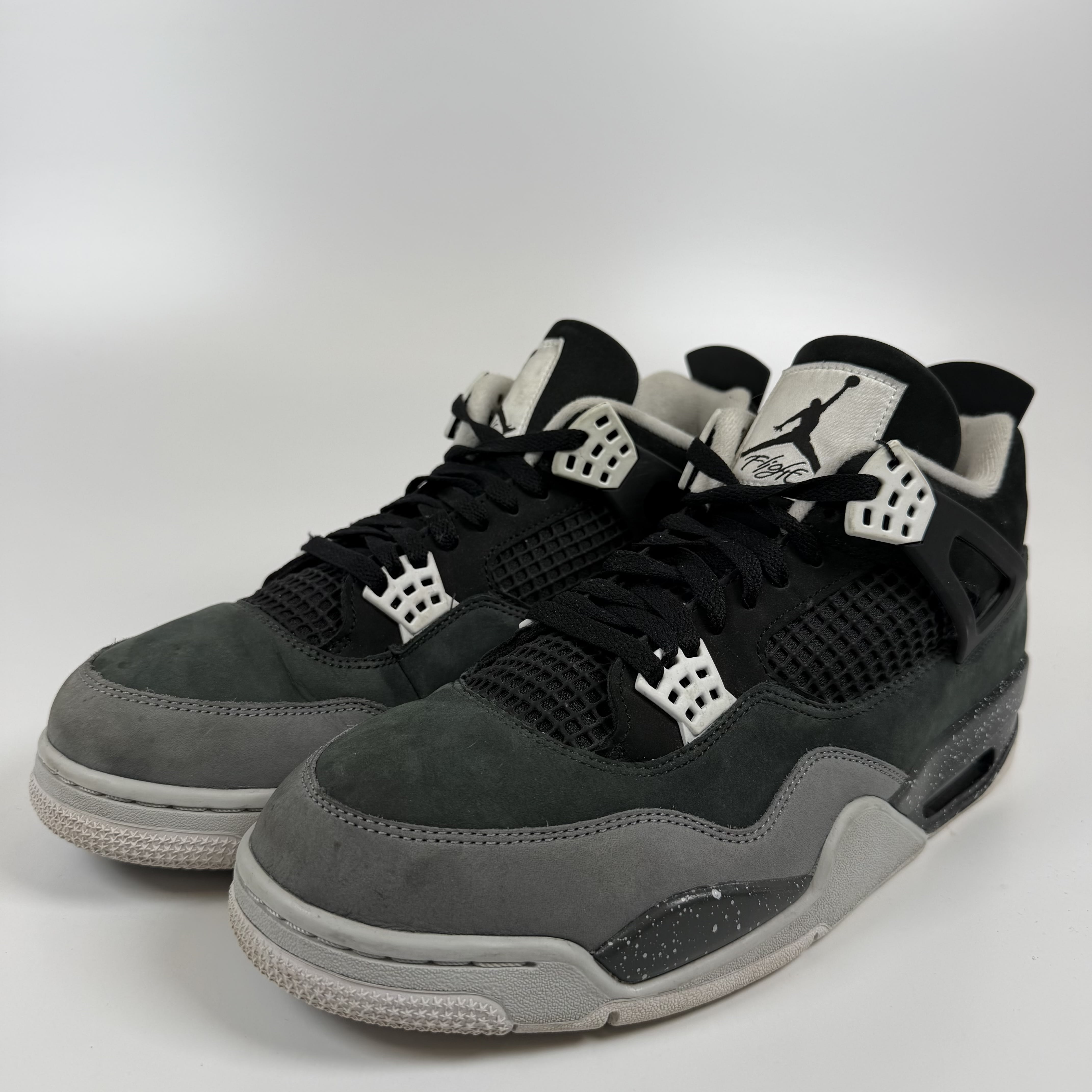 SP6369 Jordan 4 Retro Fear (2024)