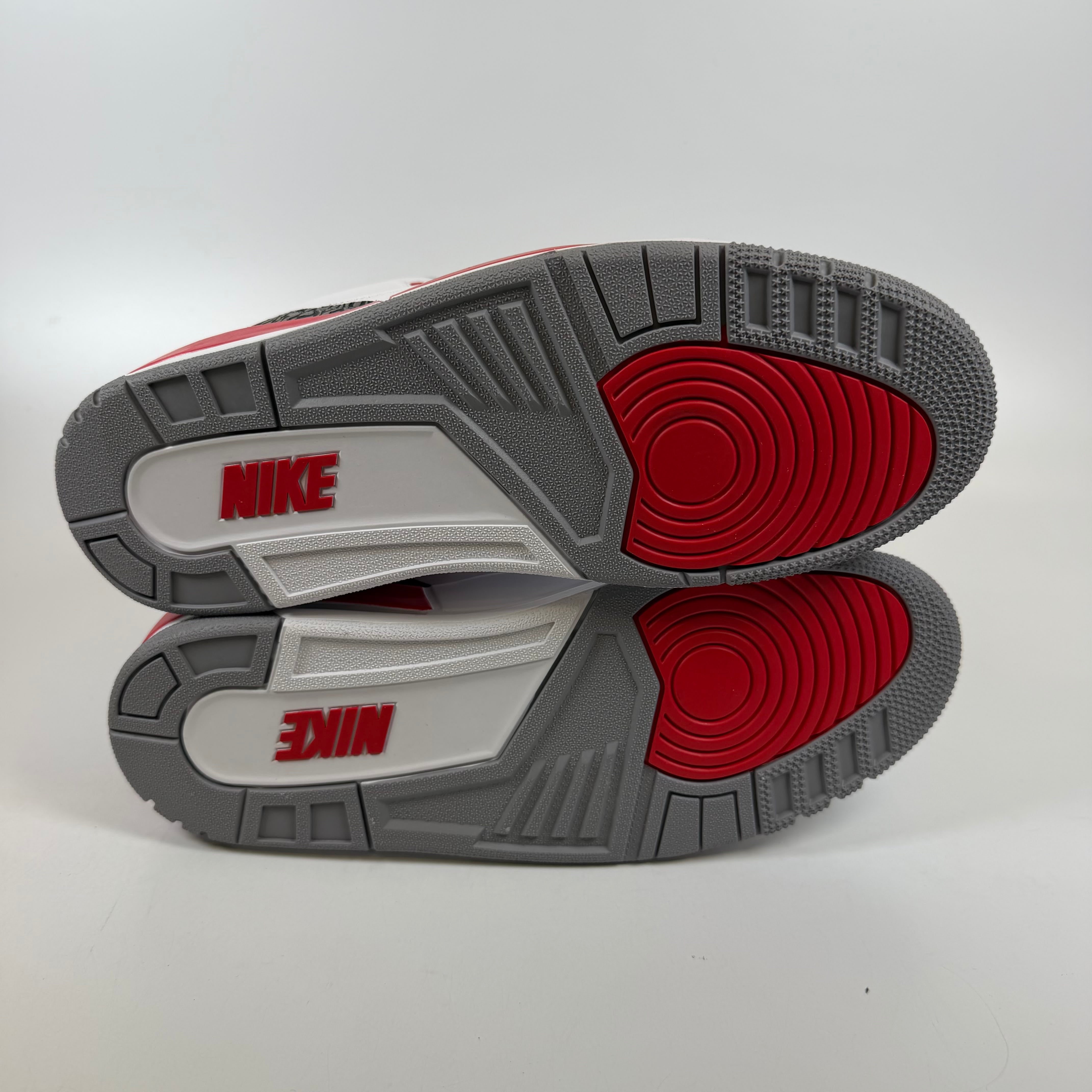 SP12564 Jordan 3 Retro Fire Red (2022)