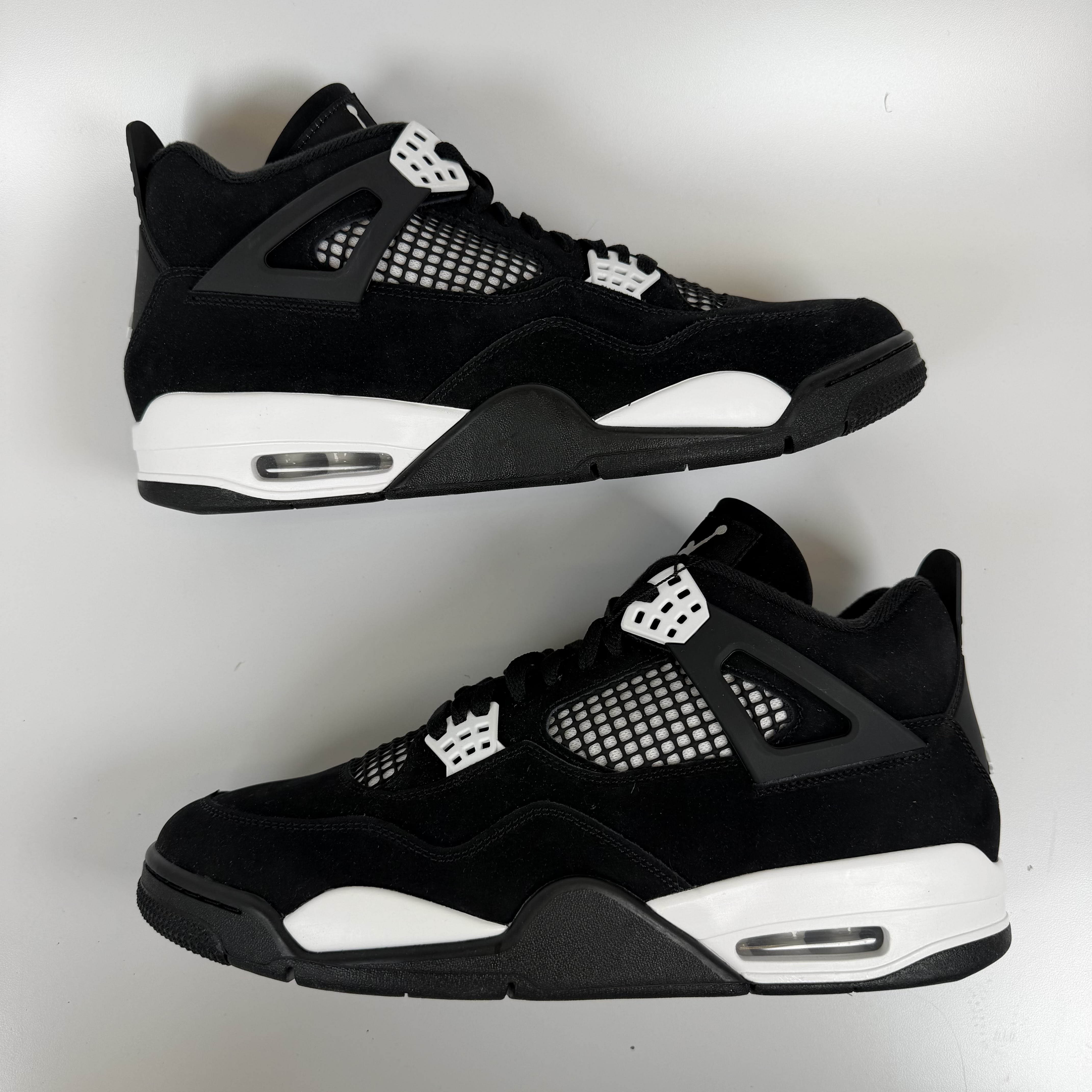 323568 Jordan 4 Retro White Thunder