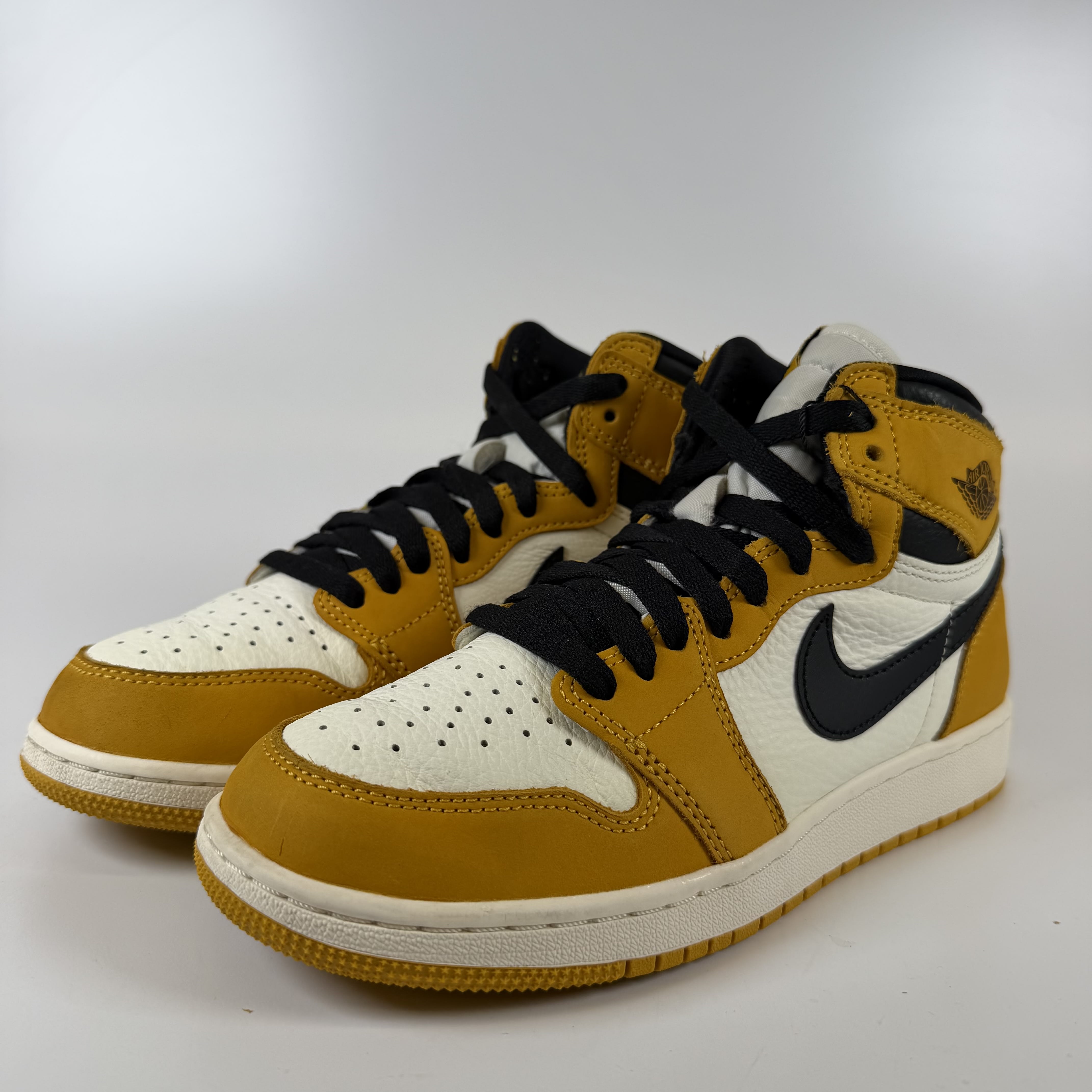 SP6319 Jordan 1 Retro High OG Yellow Ochre (GS)