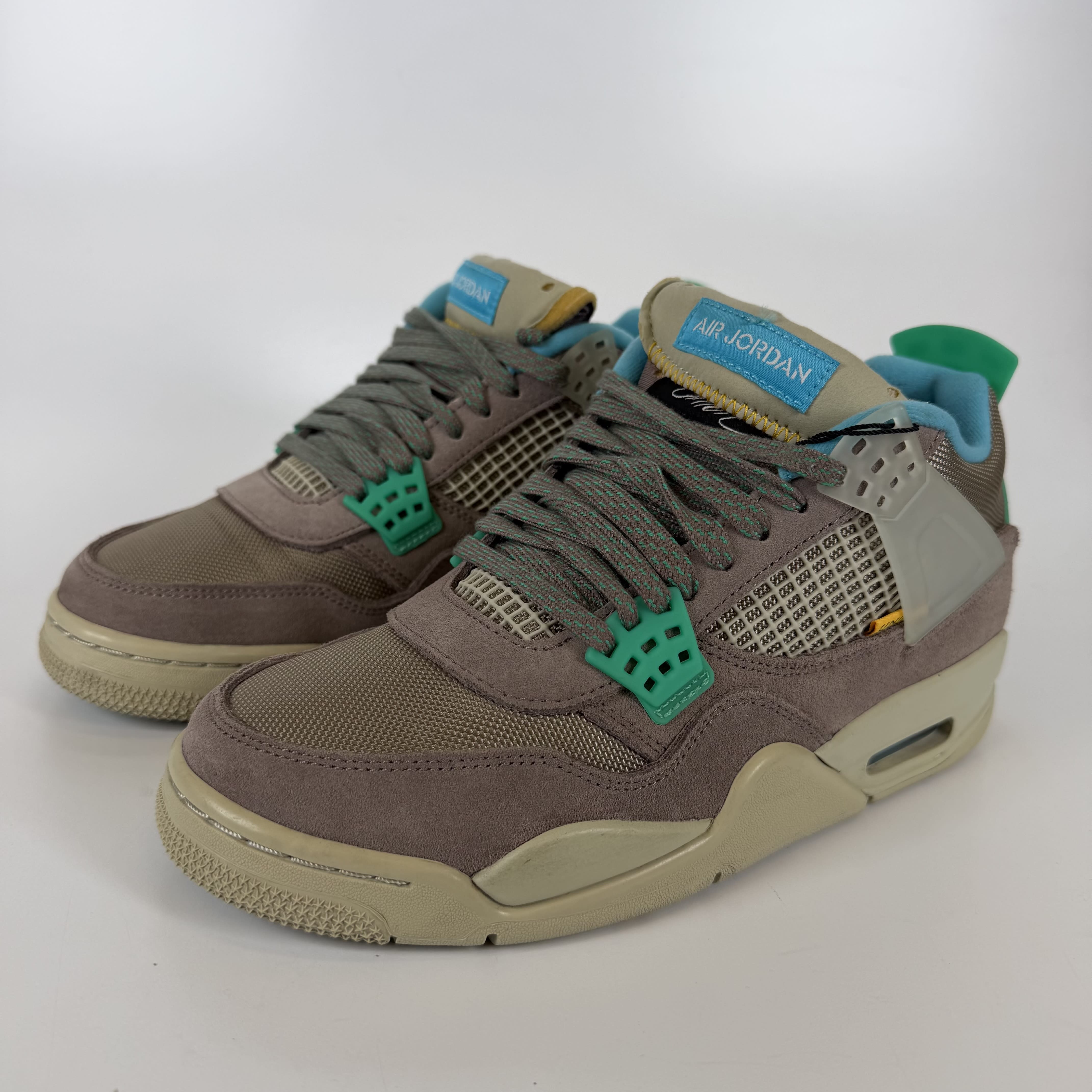 SP2907 Union LA x Air Jordan 4 Retro 'Taupe Haze'