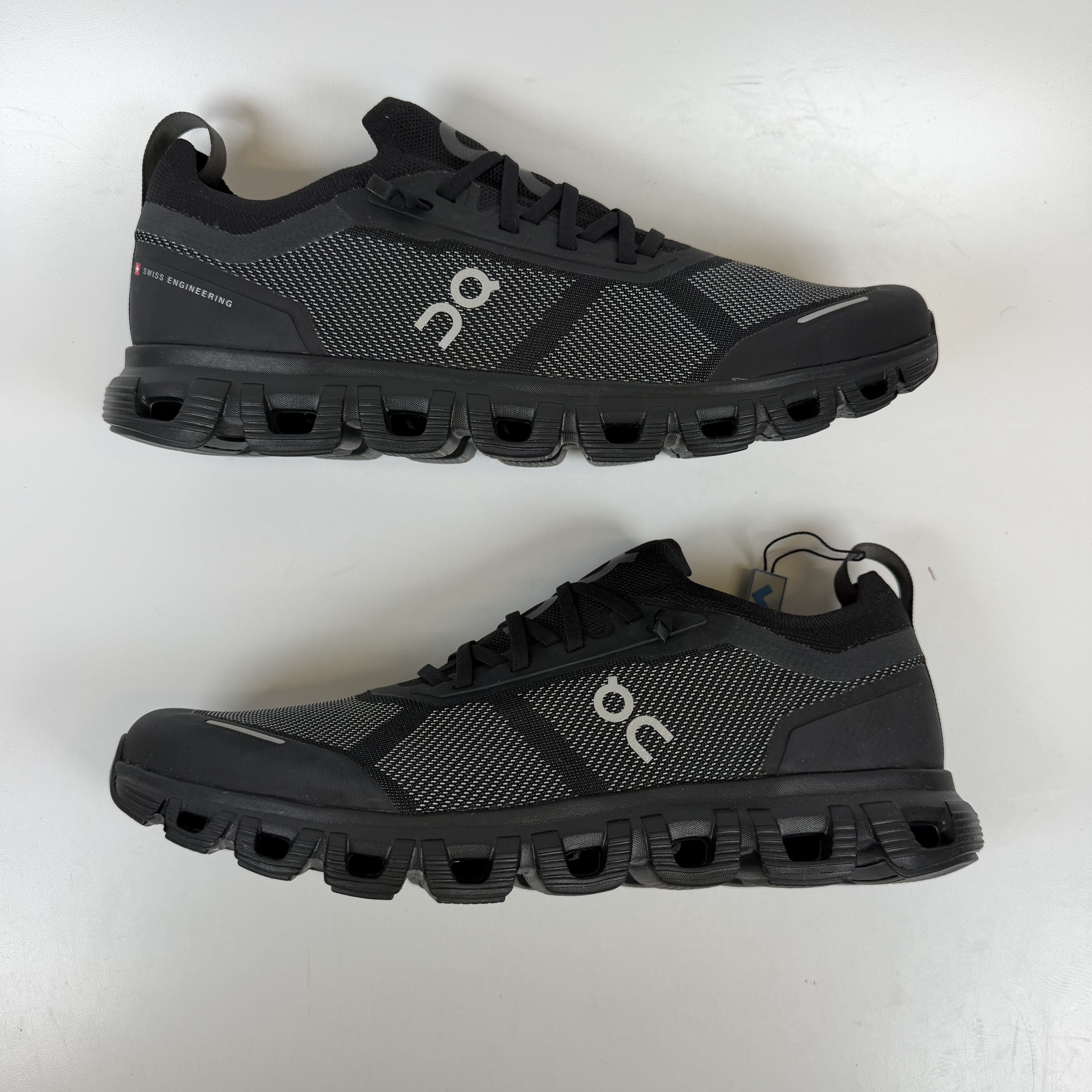 SP13588 On Running Cloud 6 Versa Black Eclipse