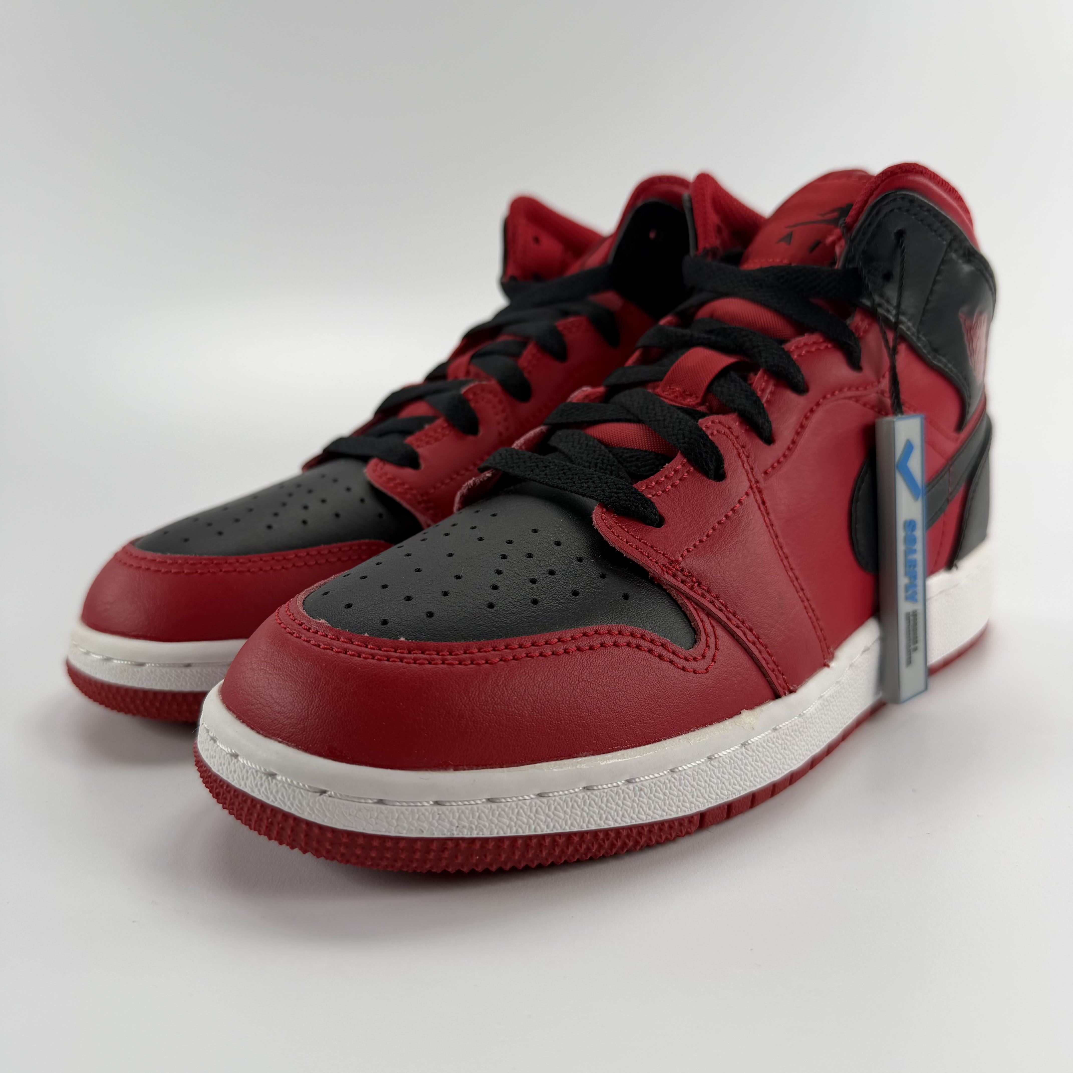 587723 Air Jordan 1 Mid GS 'Reverse Bred'