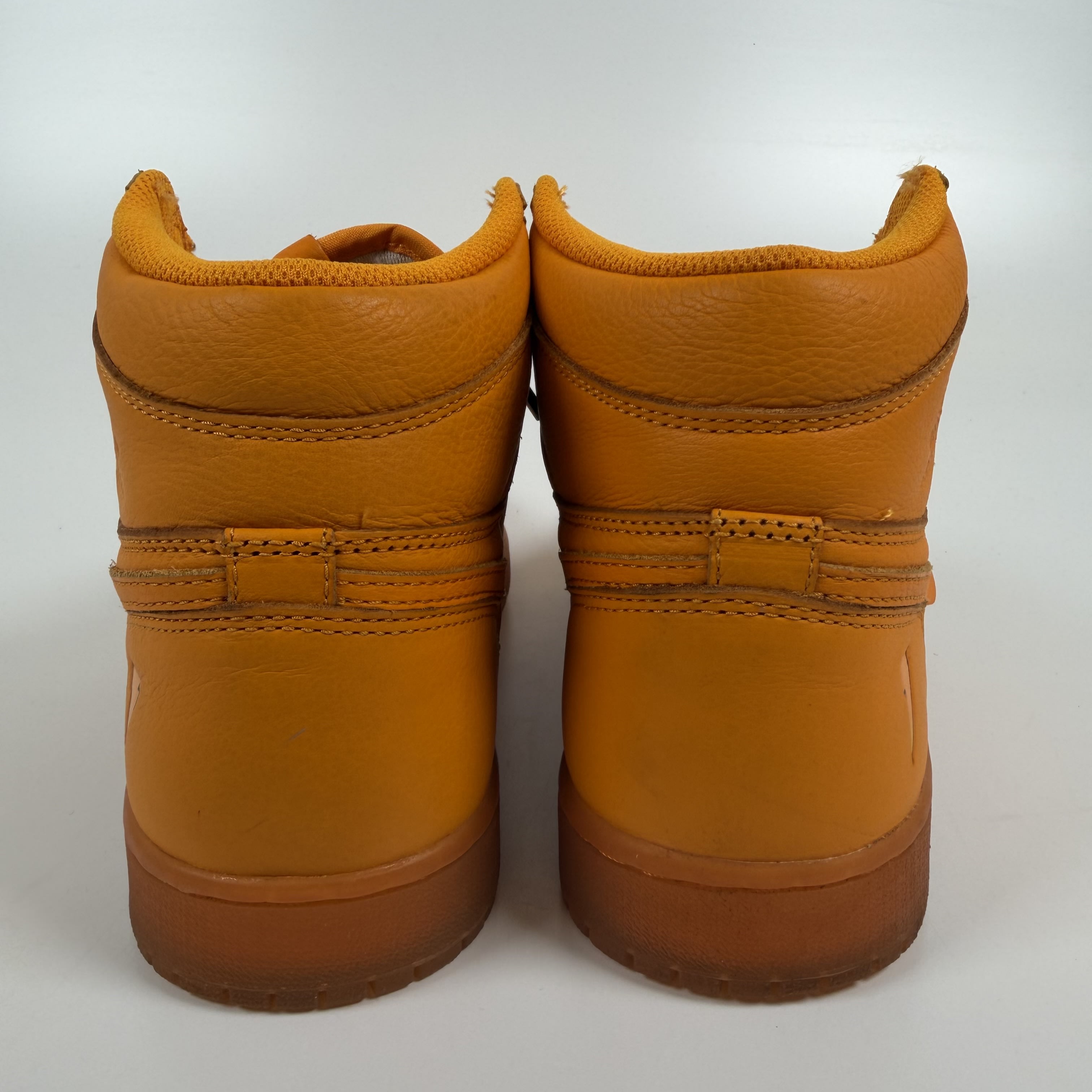 677292 Air Jordan 1 Retro High OG G8RD 'Orange Peel'