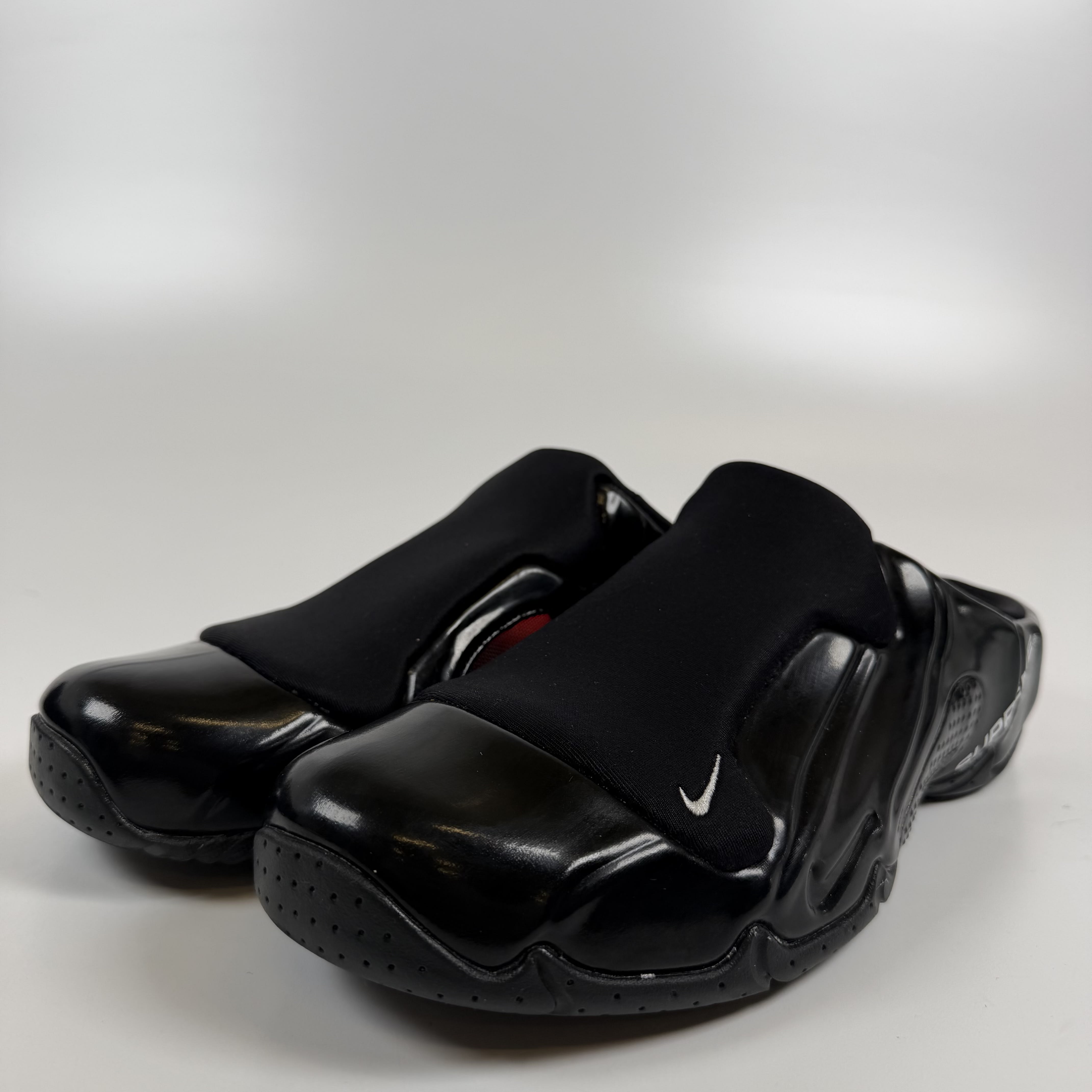 SP9584 Nike Clogposite Supreme Black