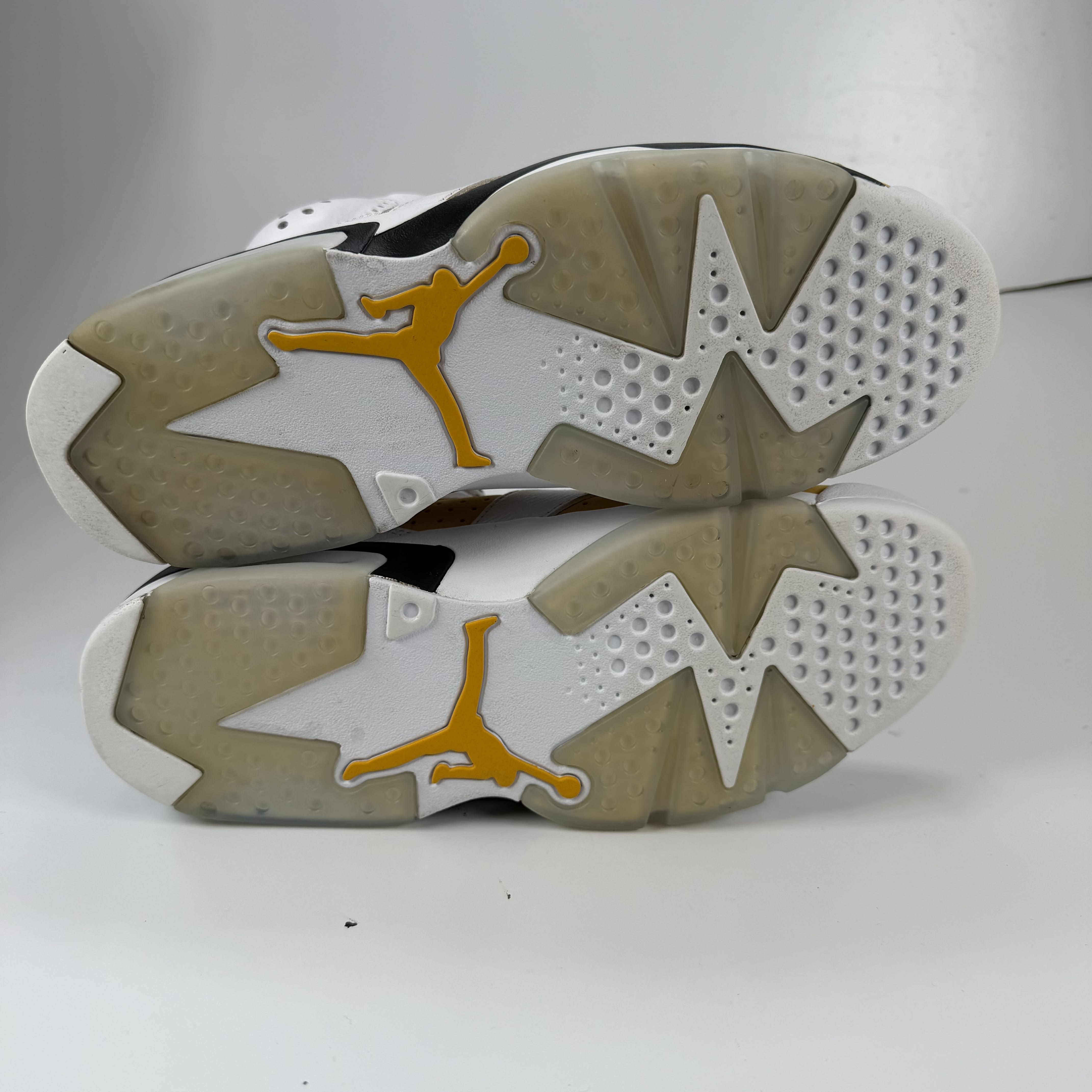 788615 Jordan 6 Retro Yellow Ochre