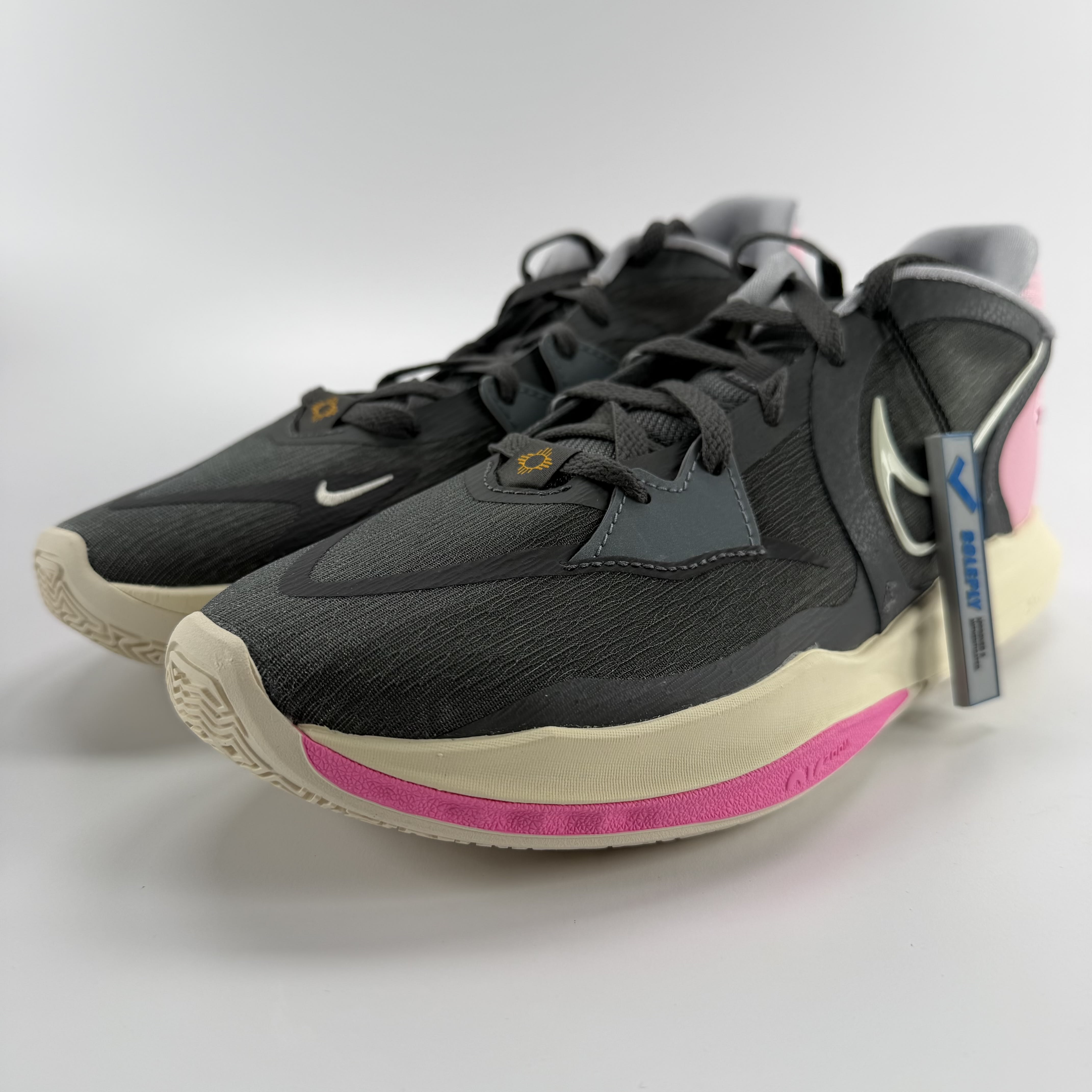 463488 Nike Kyrie 5 Preservation