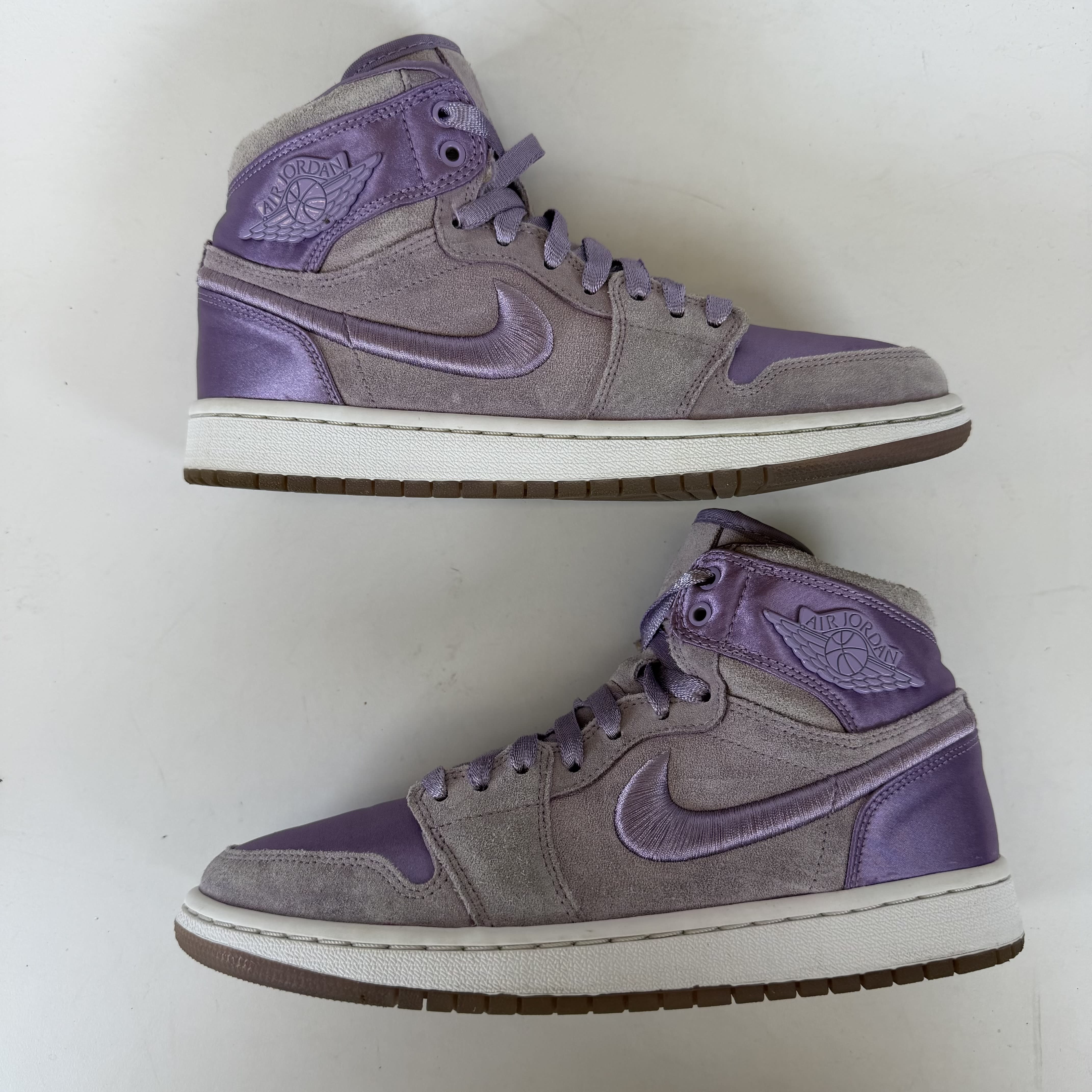 SP6360 Jordan 1 Retro High Season of Her Orchid Mist (Women's)