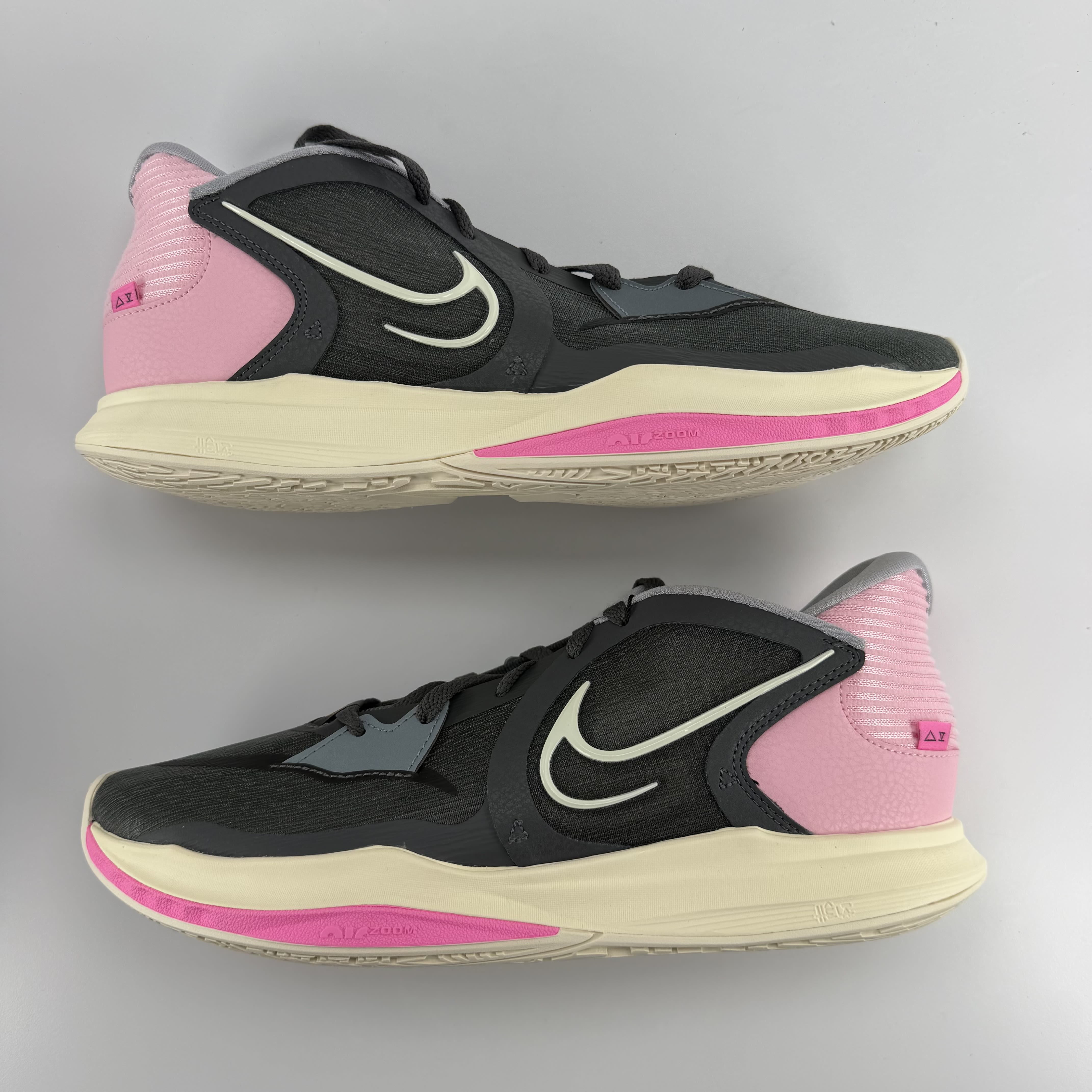 463488 Nike Kyrie 5 Preservation