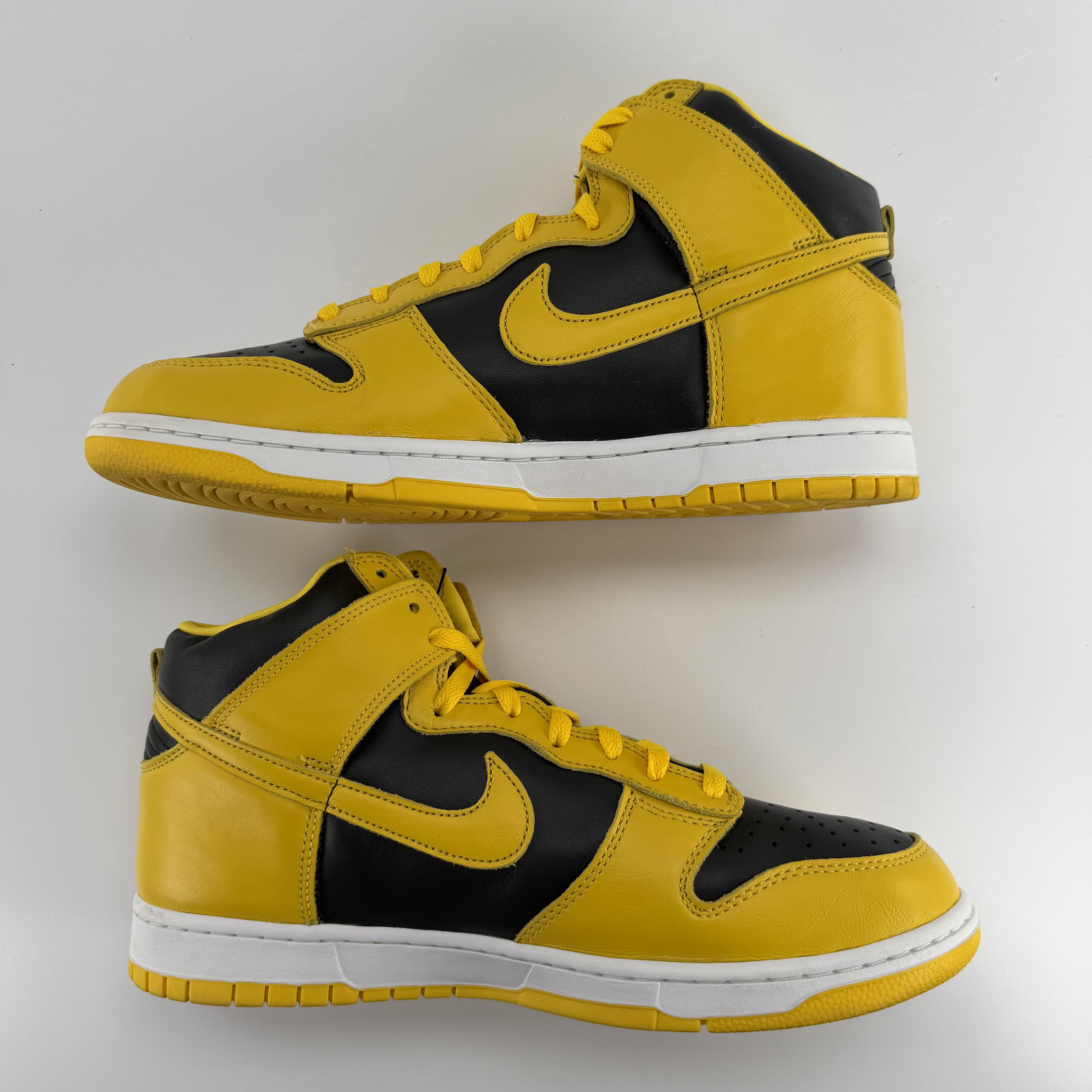 282655 Nike Dunk High Iowa (2020)