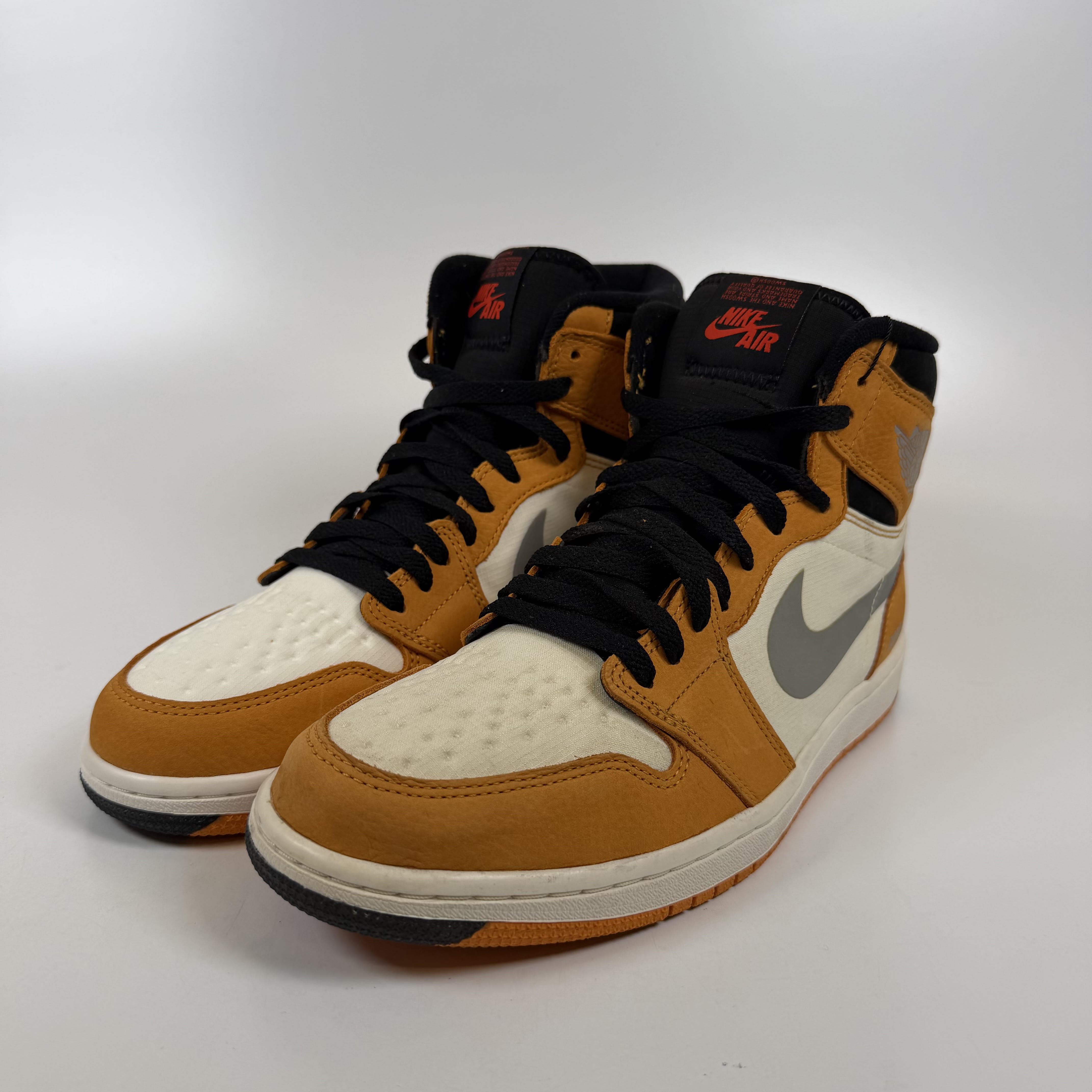 SP12999 Jordan 1 Retro High Element Gore-Tex Light Curry