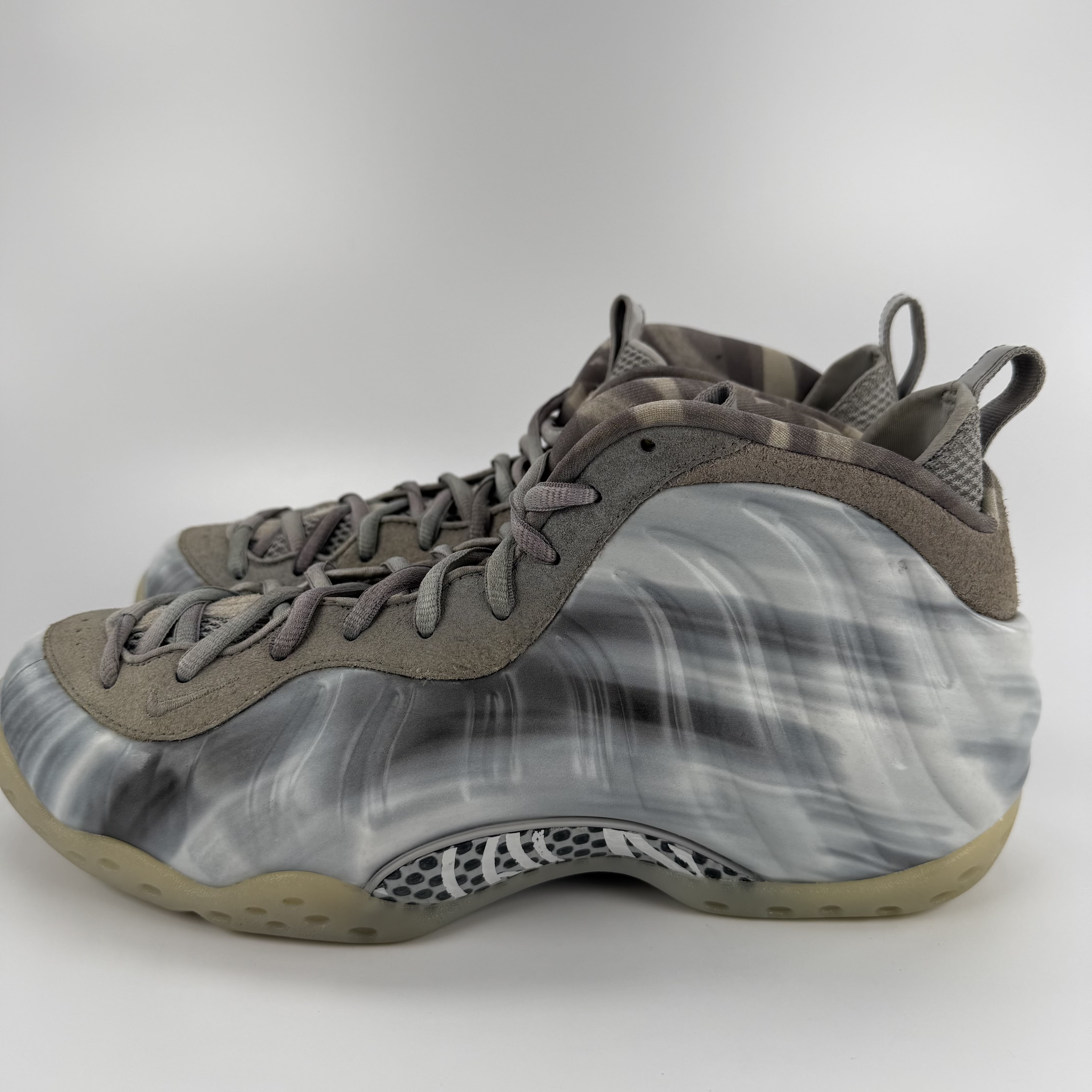 512453 Nike Air Foamposite One Dream A World Grey