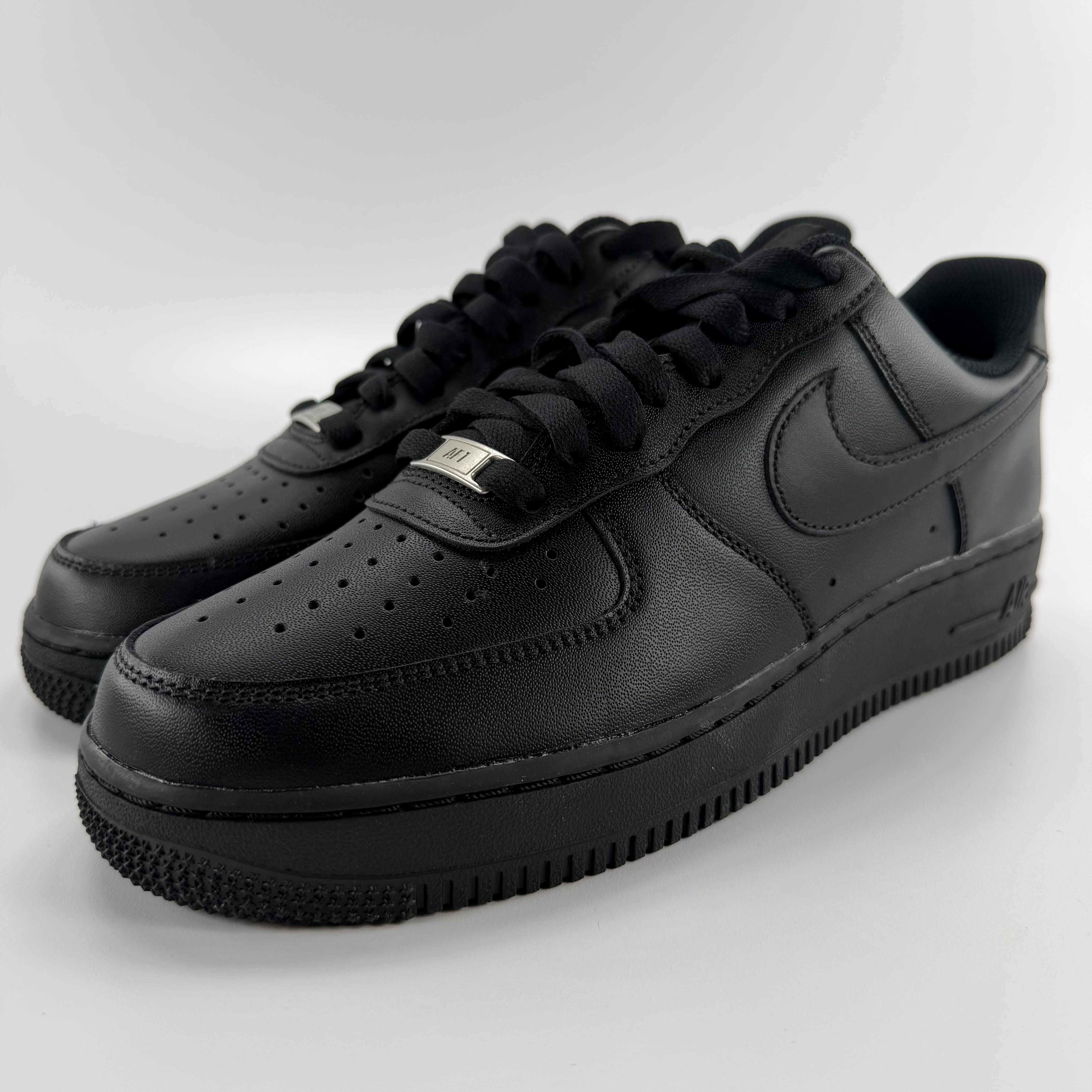 281711 Wmns Air Force 1 '07 'Black'
