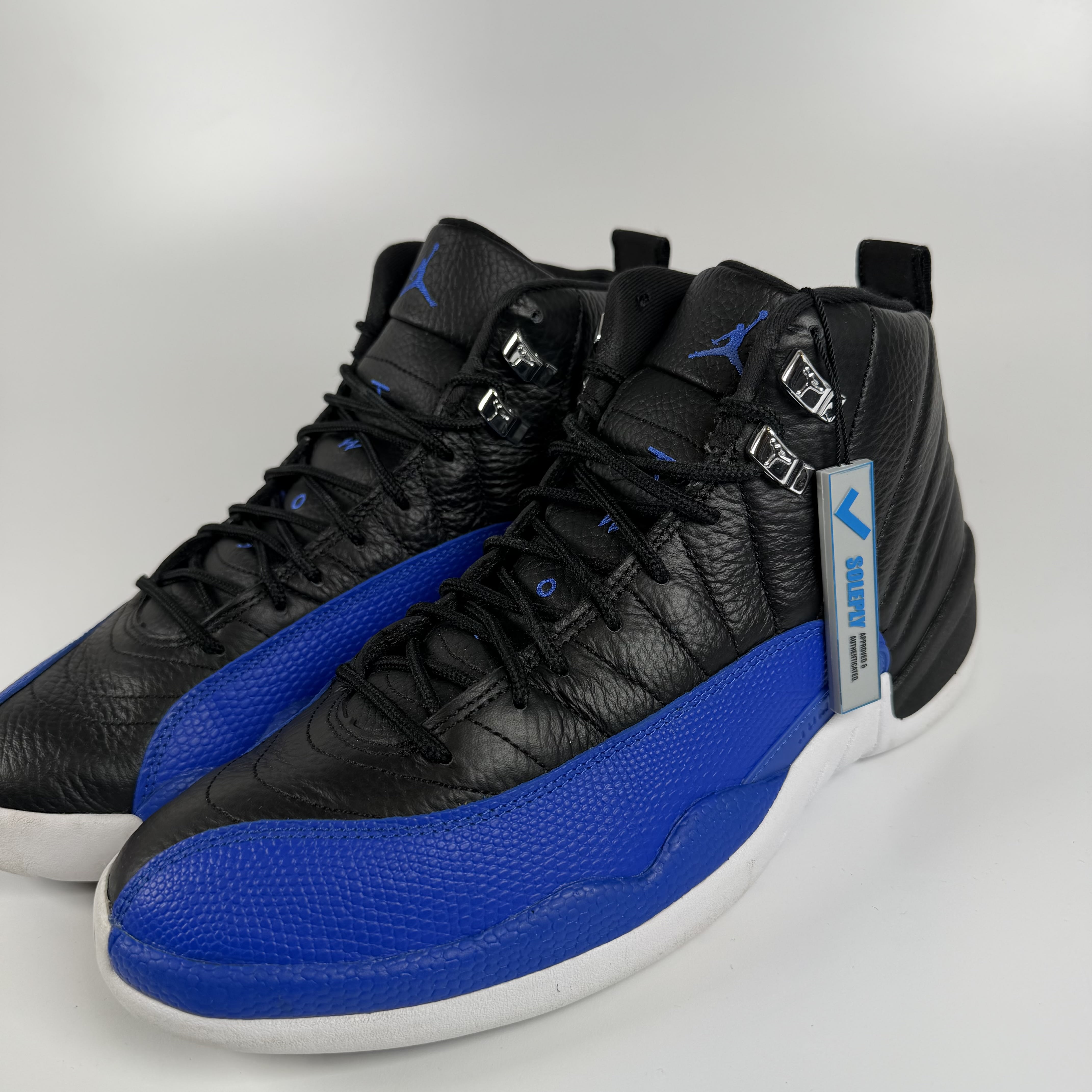 633033 Wmns Air Jordan 12 Retro 'Hyper Royal'