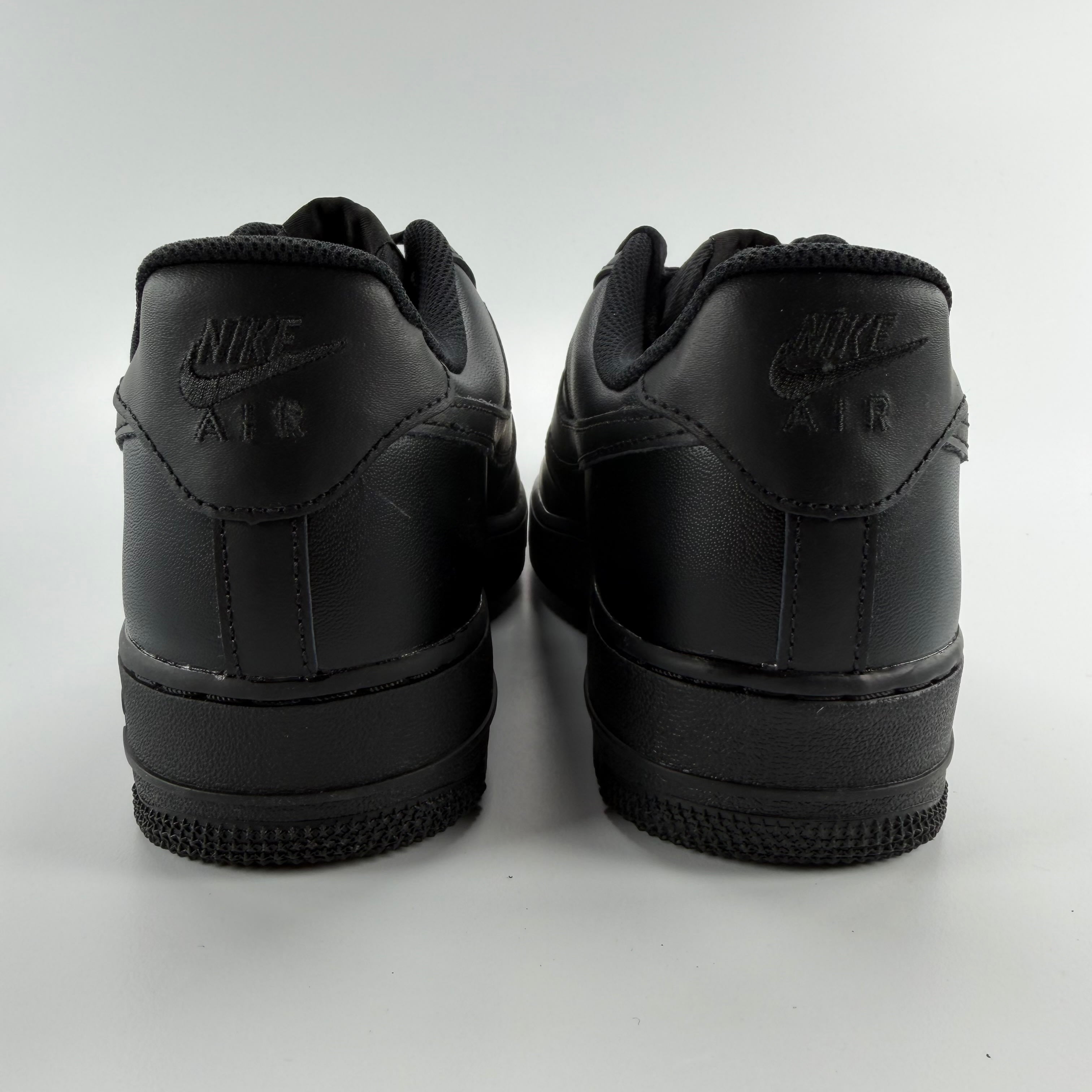 281704 Wmns Air Force 1 '07 'Black'