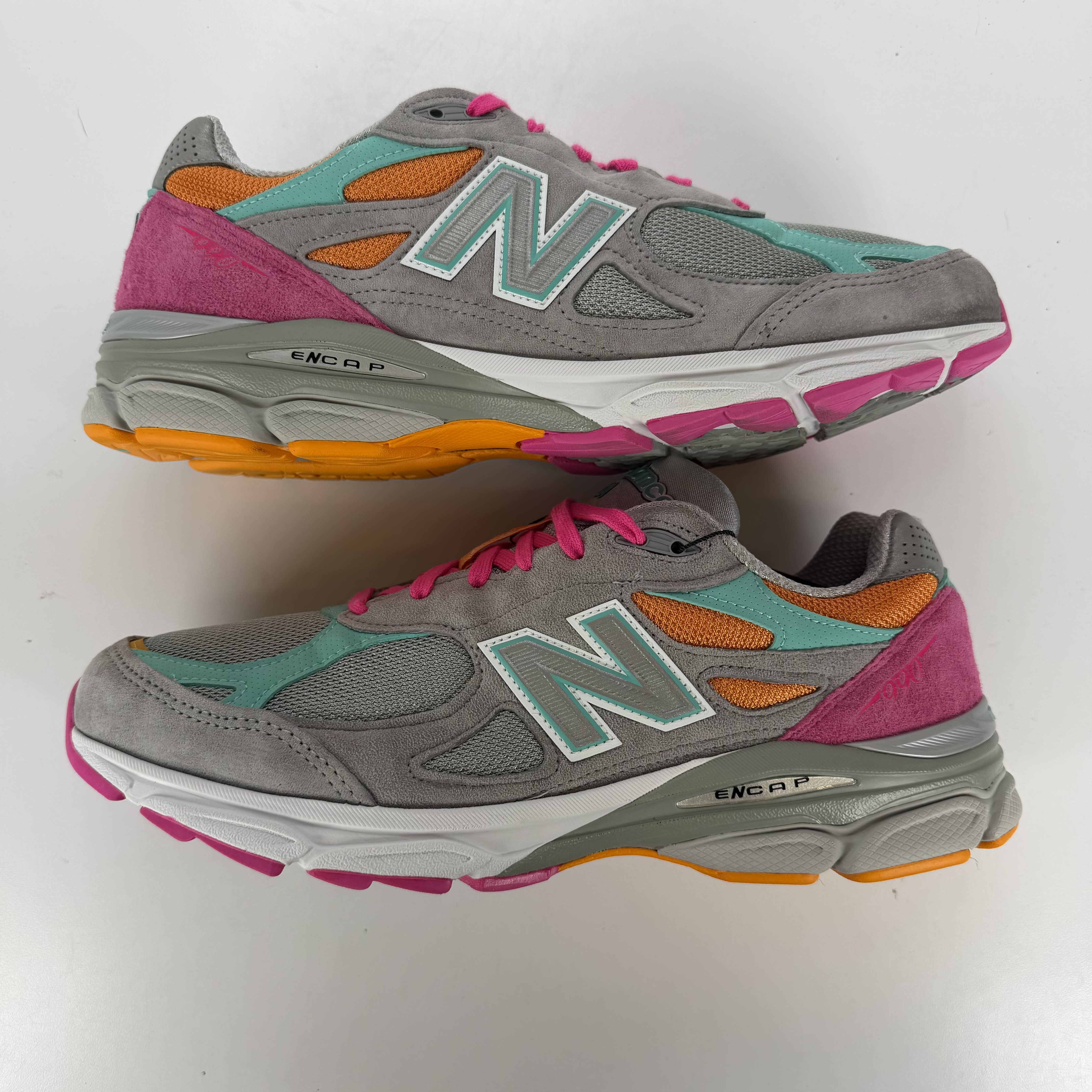590667 New Balance 990v3 MiUSA DTLR Miami Drive