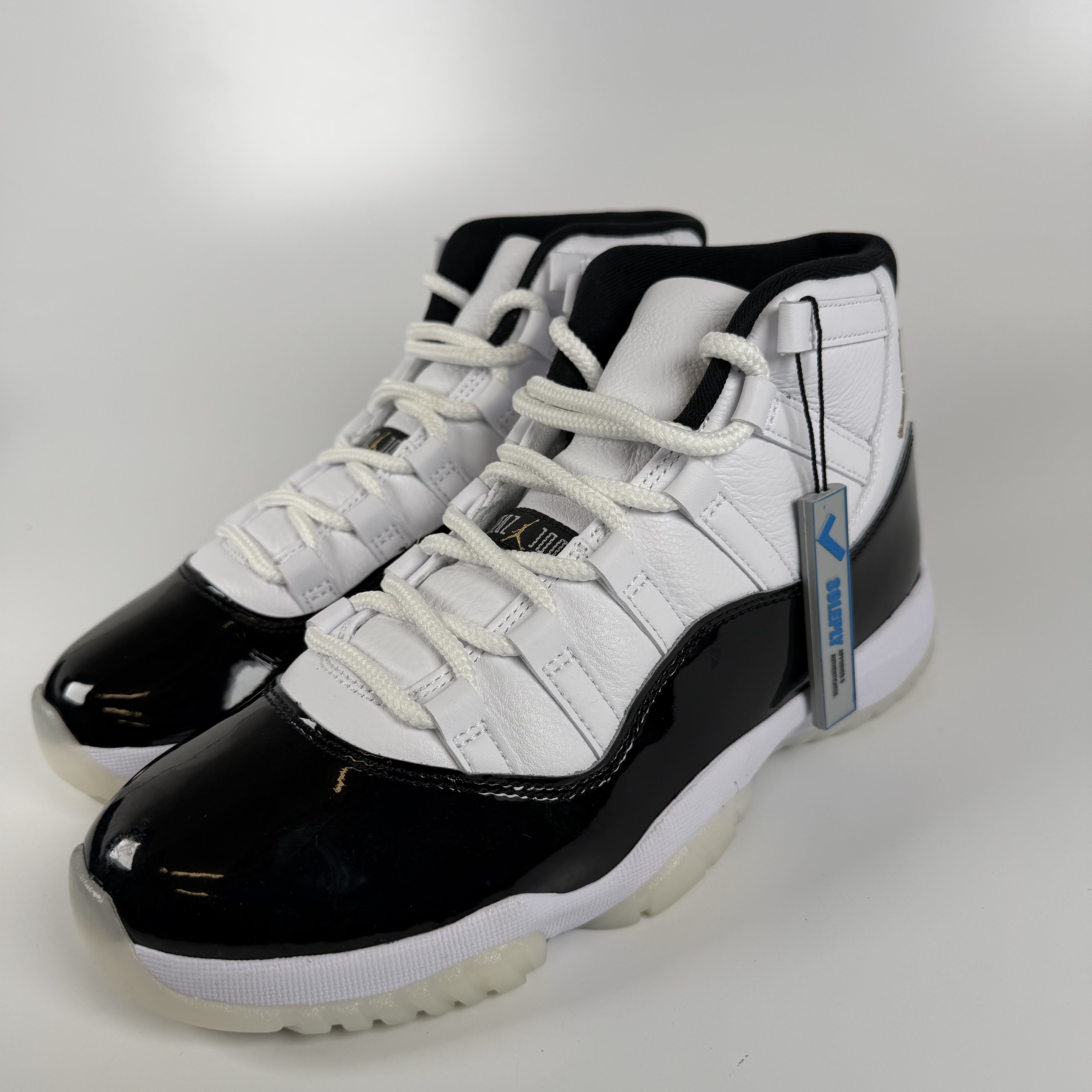 823519 Jordan 11 Retro DMP Gratitude (2023)