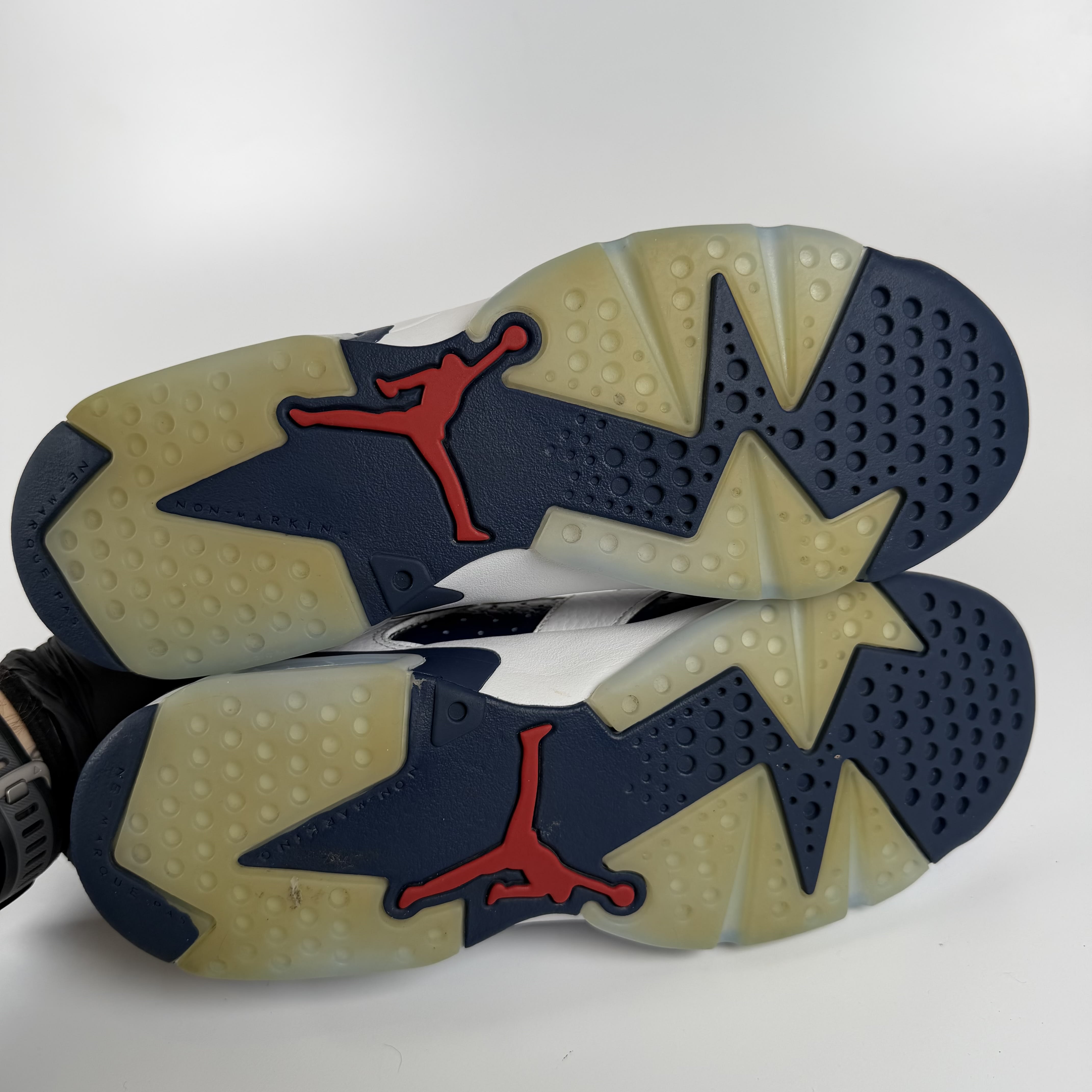 820708 Jordan 6 Retro Olympic (2024) (GS)