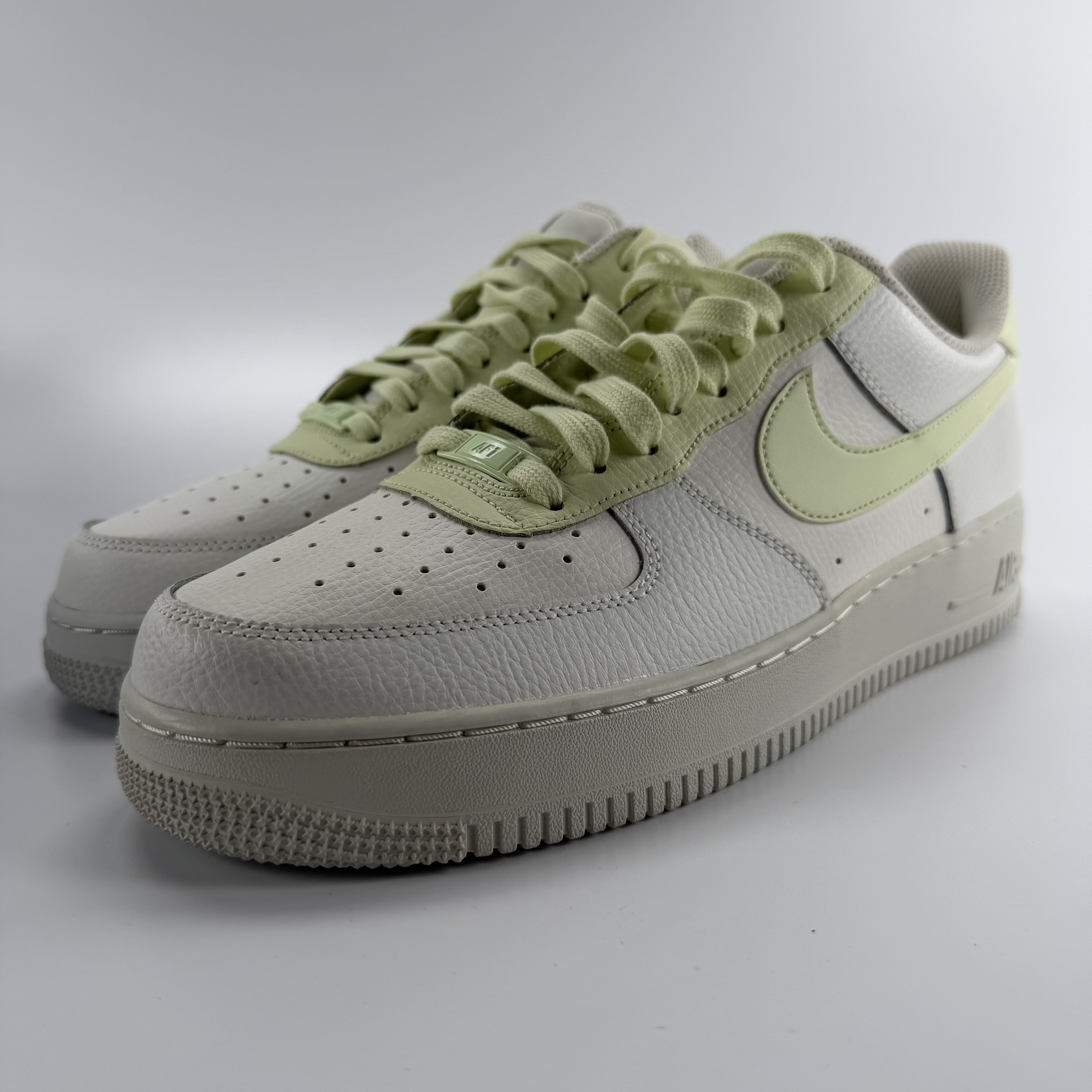 437140 Nike Air Force 1 Low '07 White Lime (Women's)