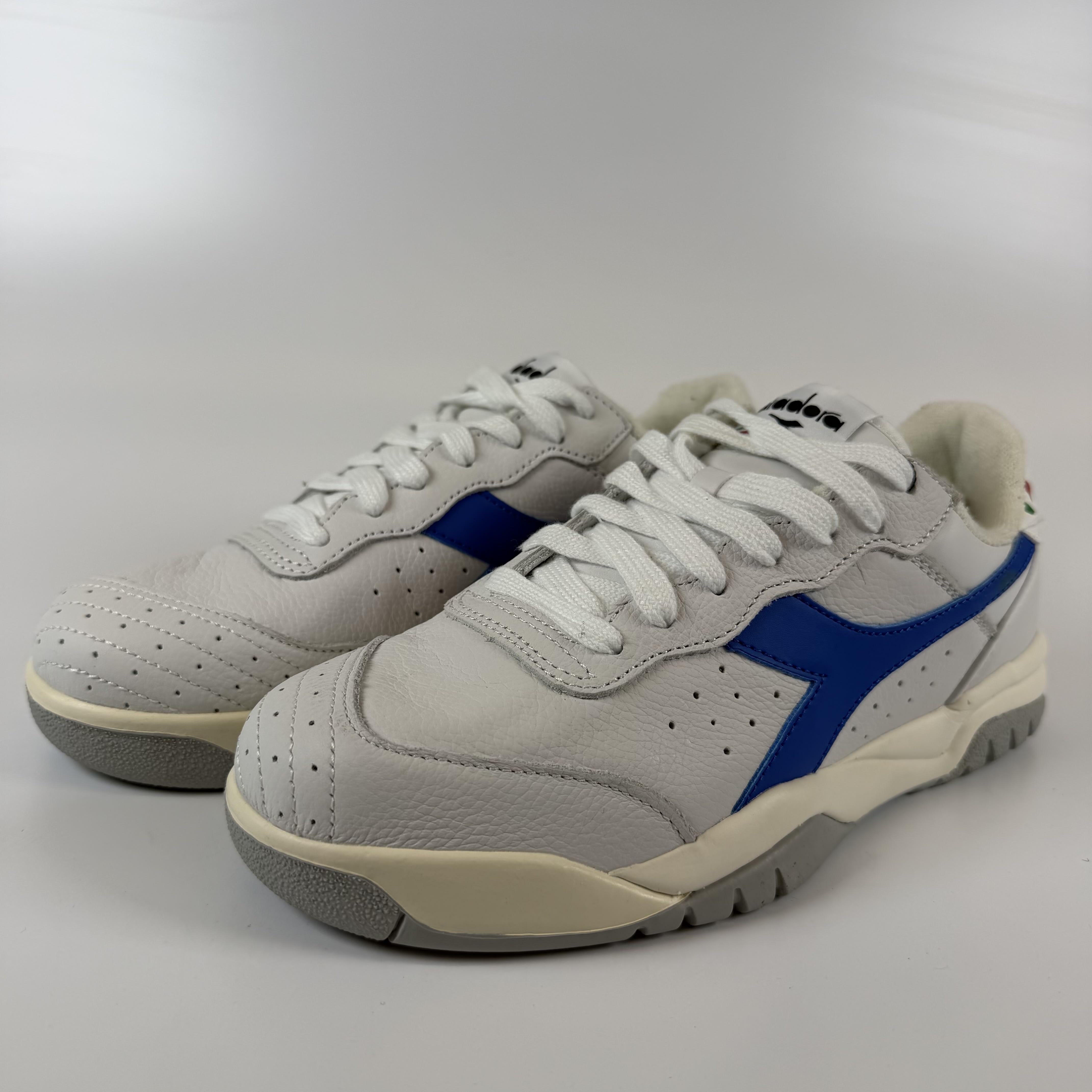 SP7018 Diadora Maverick H.O.C. 'White Dark Royal'