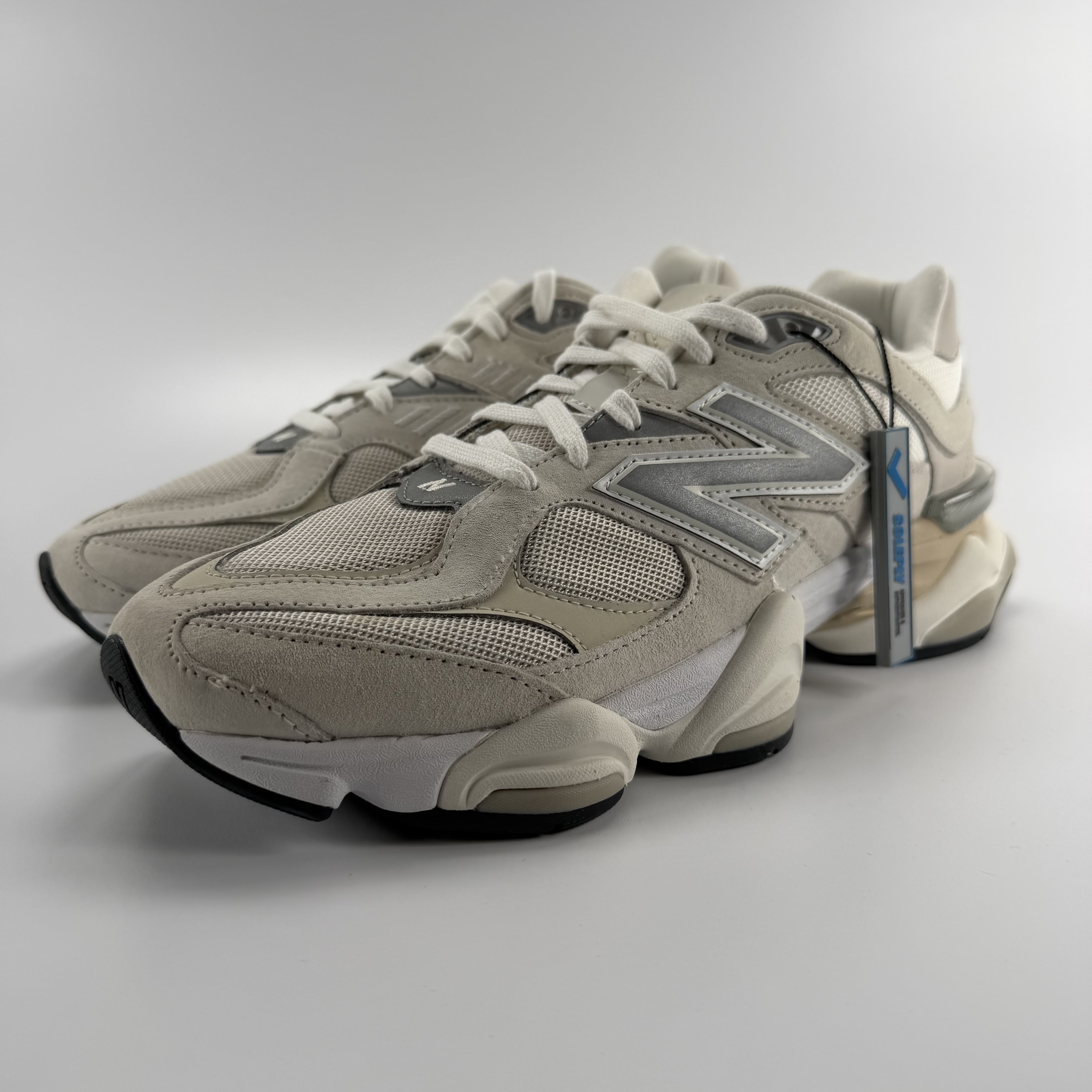 258155 New Balance 9060 Sea Salt Moonbeam