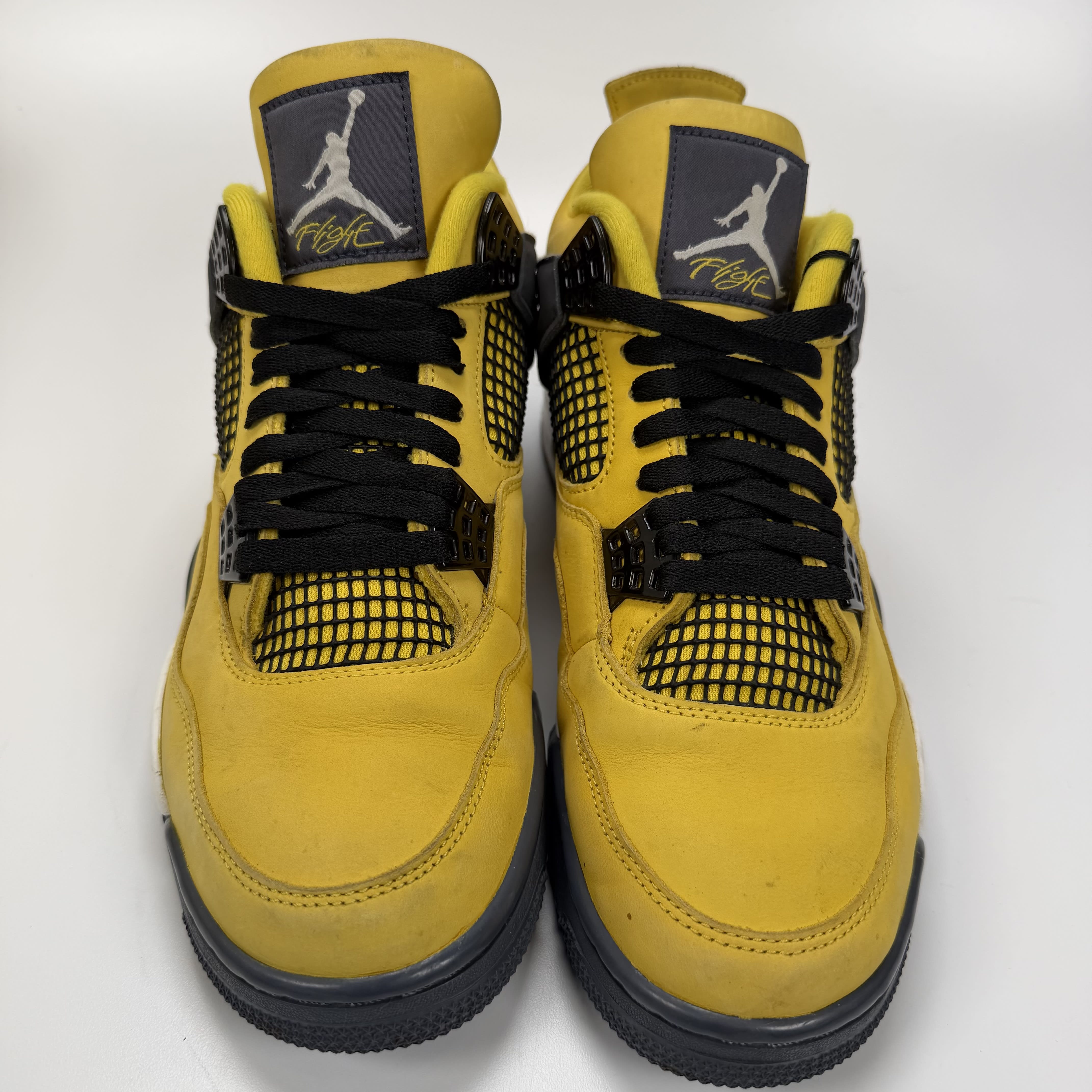 801000 Jordan 4 Retro Lightning (2021)