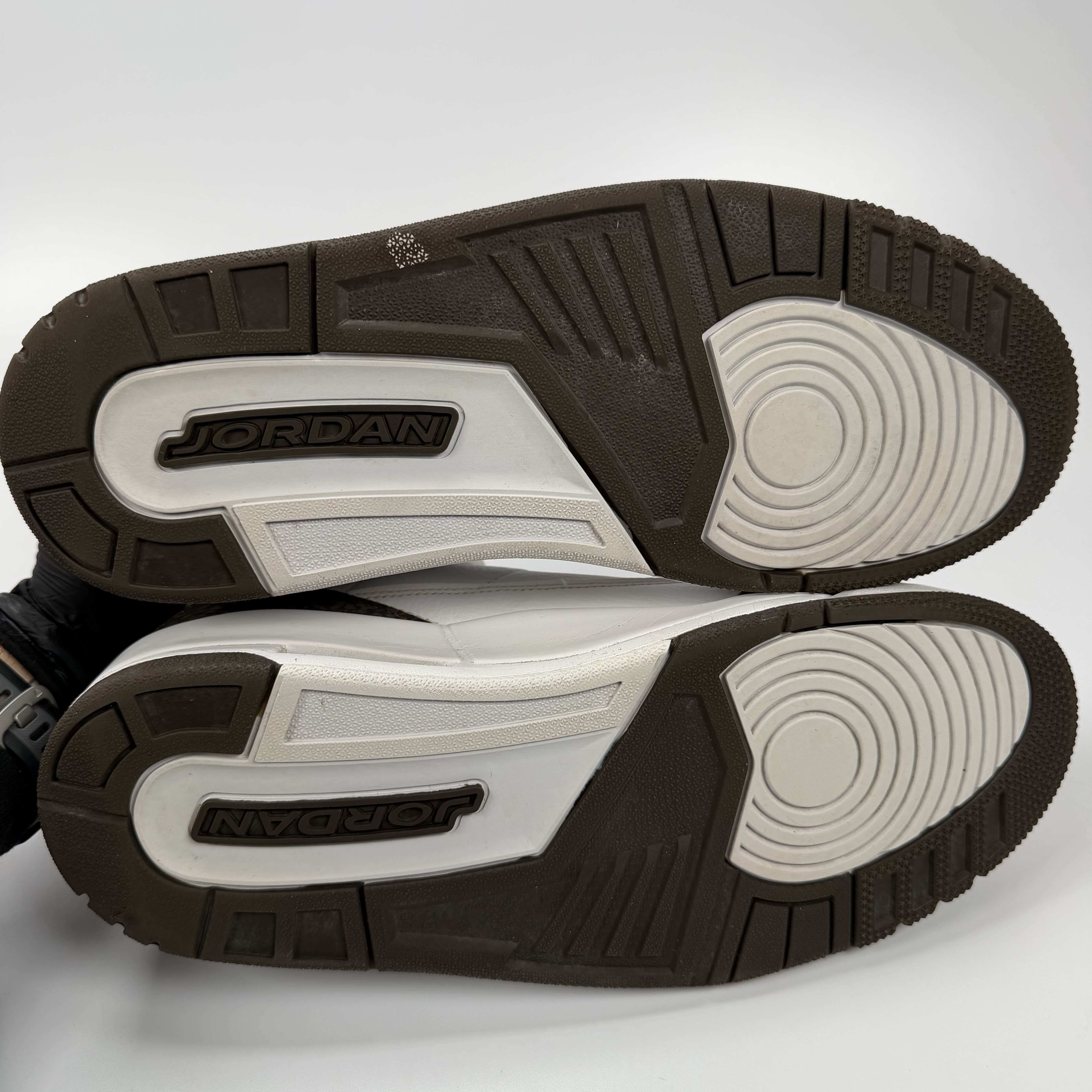 SP886 Jordan 3 Retro Mocha (2018)