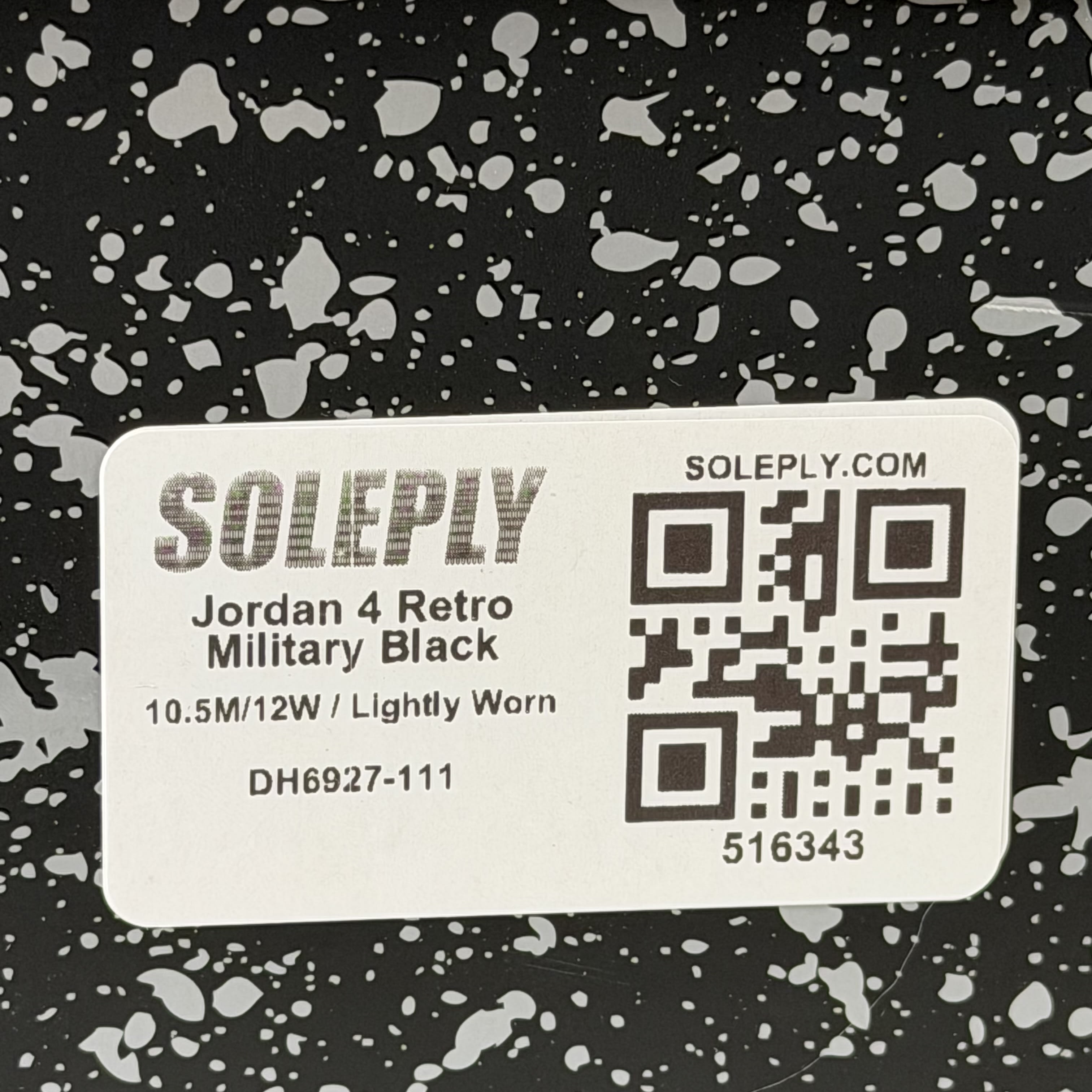 516343 Jordan 4 Retro Military Black