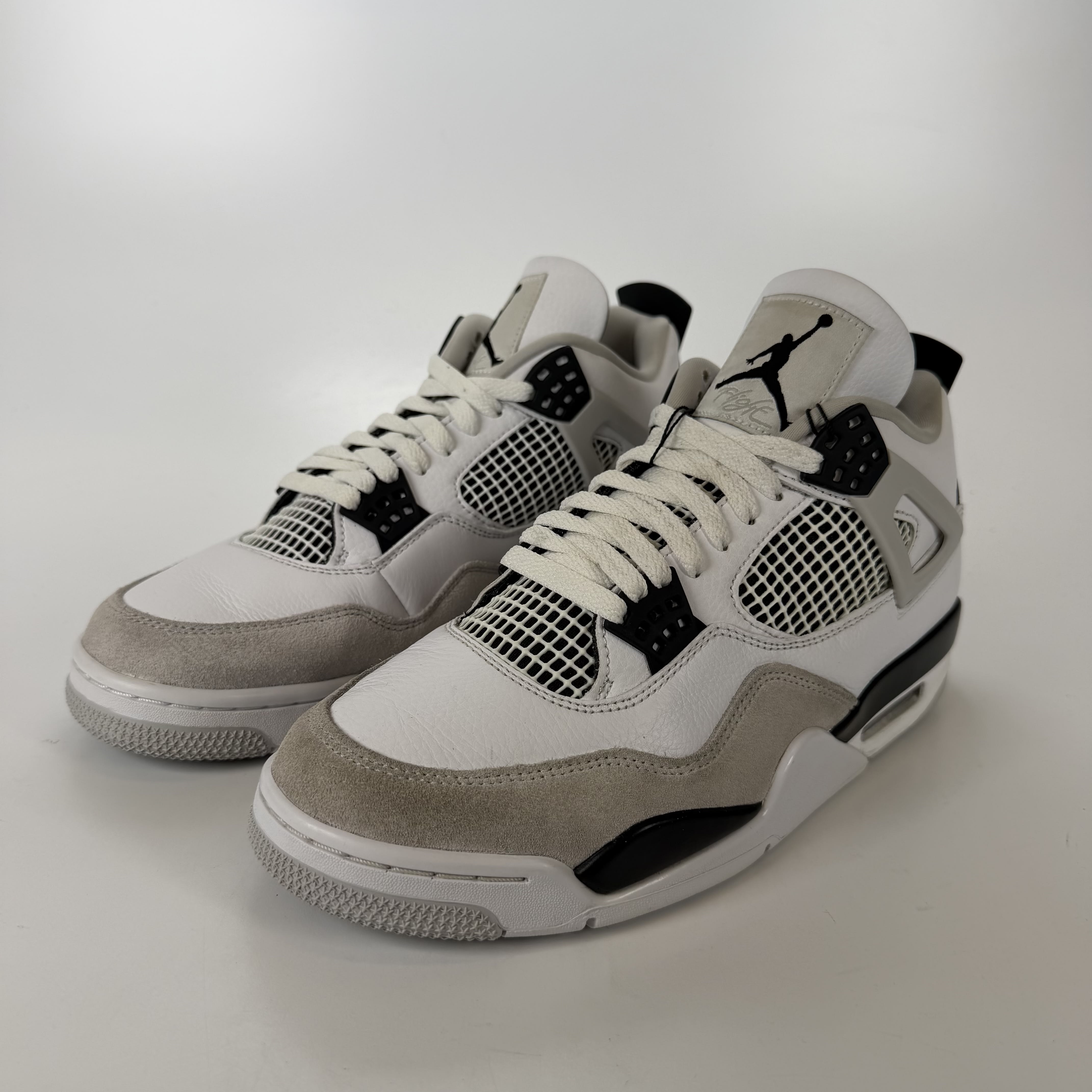 516343 Jordan 4 Retro Military Black