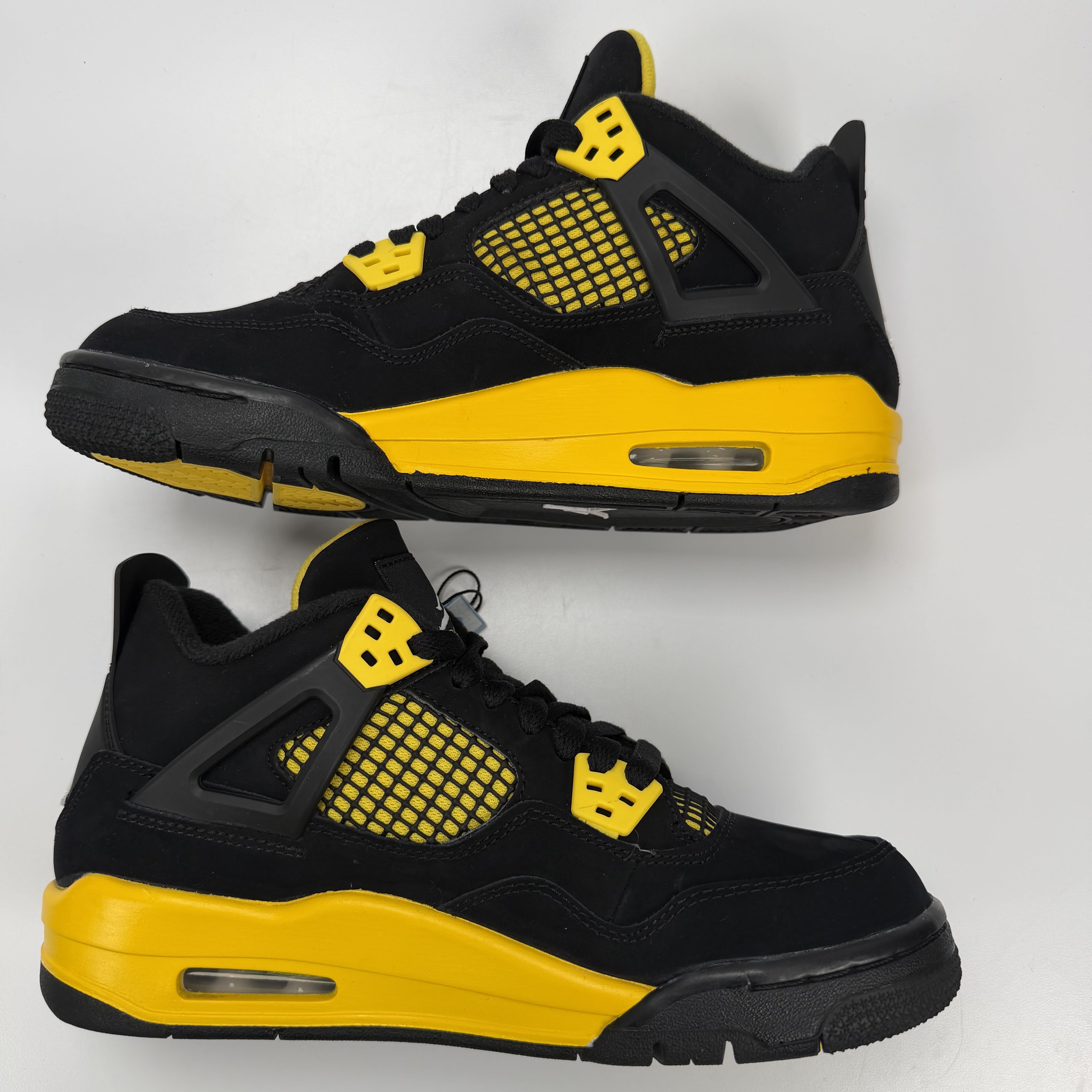 826704 Jordan 4 Retro Thunder (2023) (GS)
