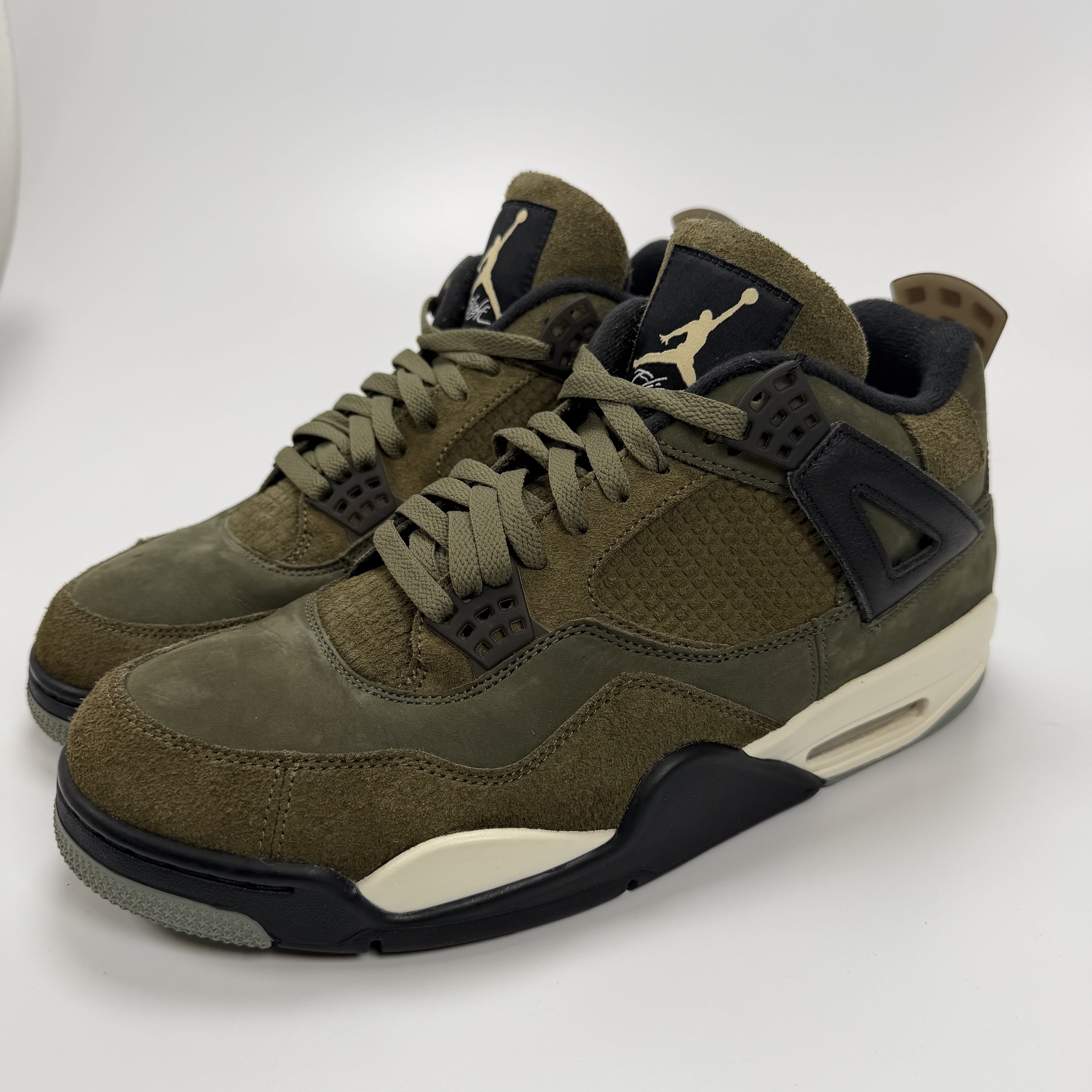 825508 Jordan 4 Retro SE Craft Medium Olive