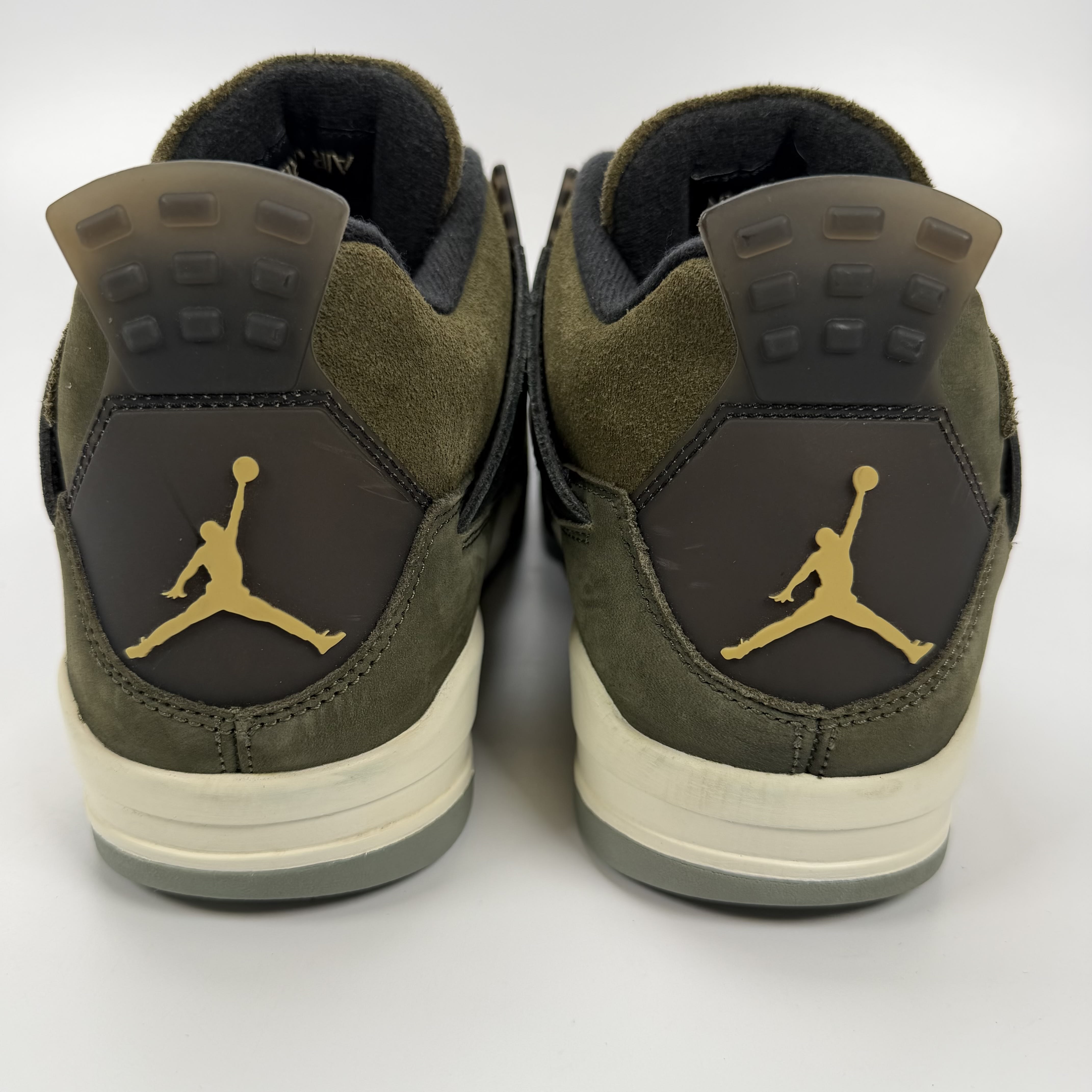 825508 Jordan 4 Retro SE Craft Medium Olive