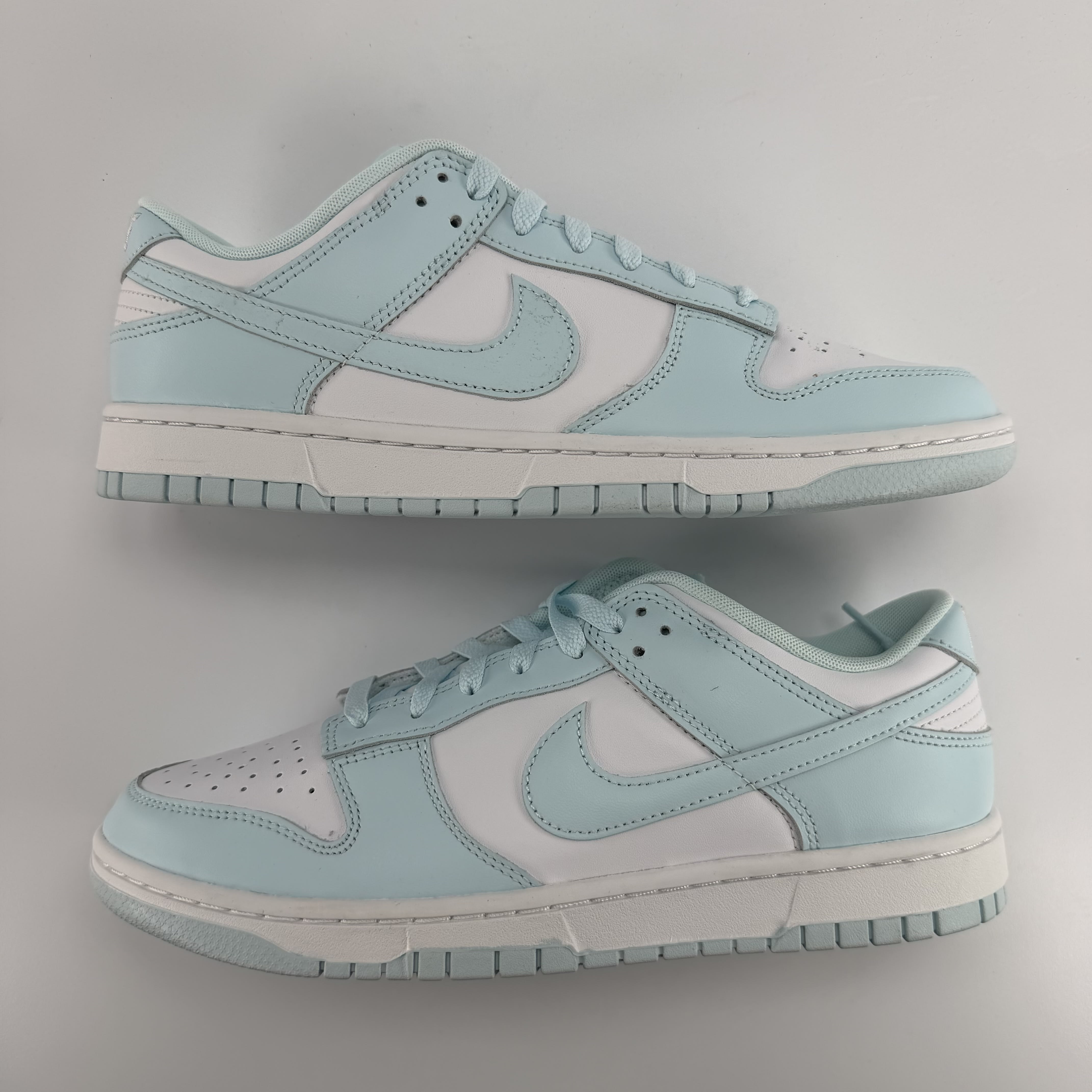 264884 Nike Dunk Low Glacier Blue