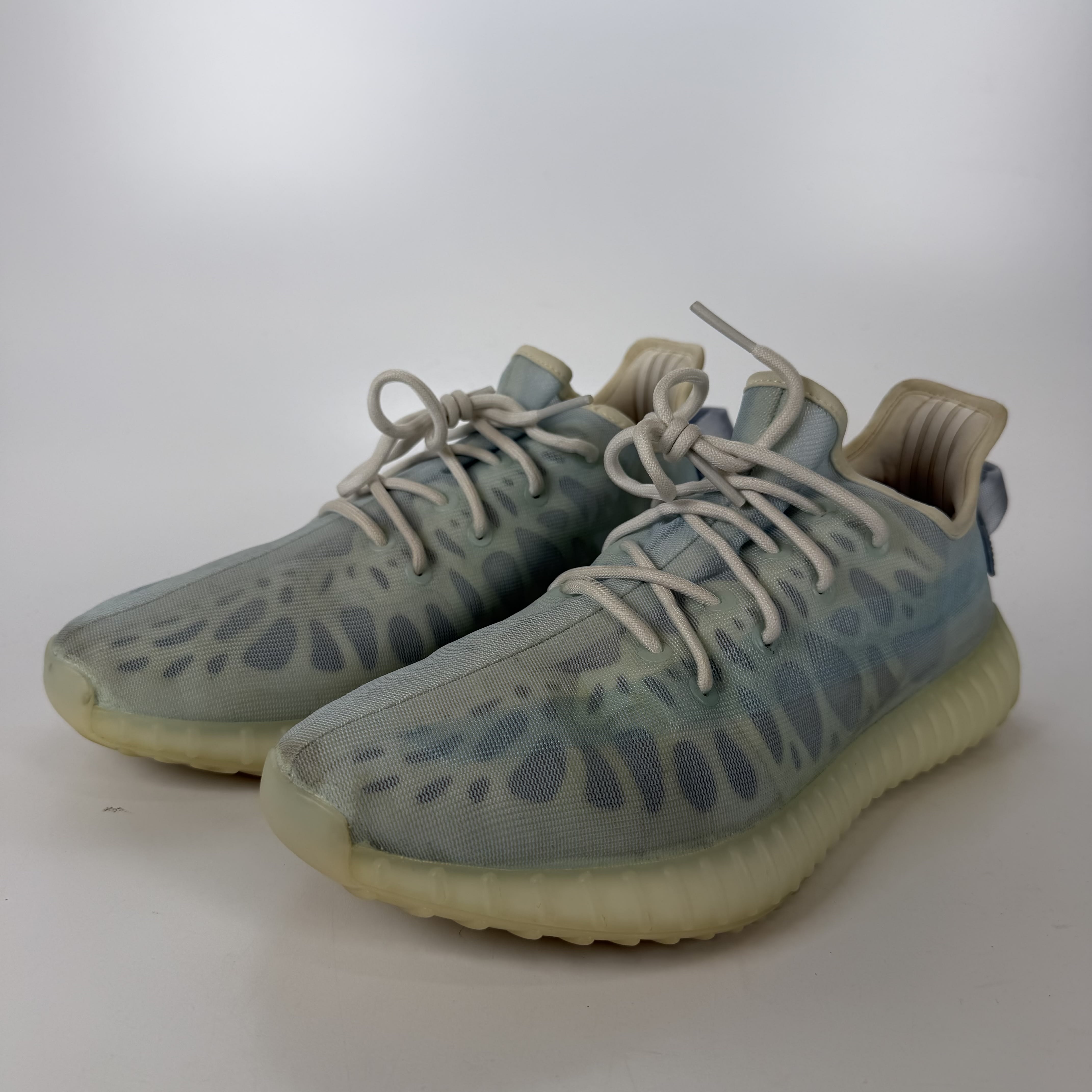 635544 adidas Yeezy Boost 350 V2 Mono Ice