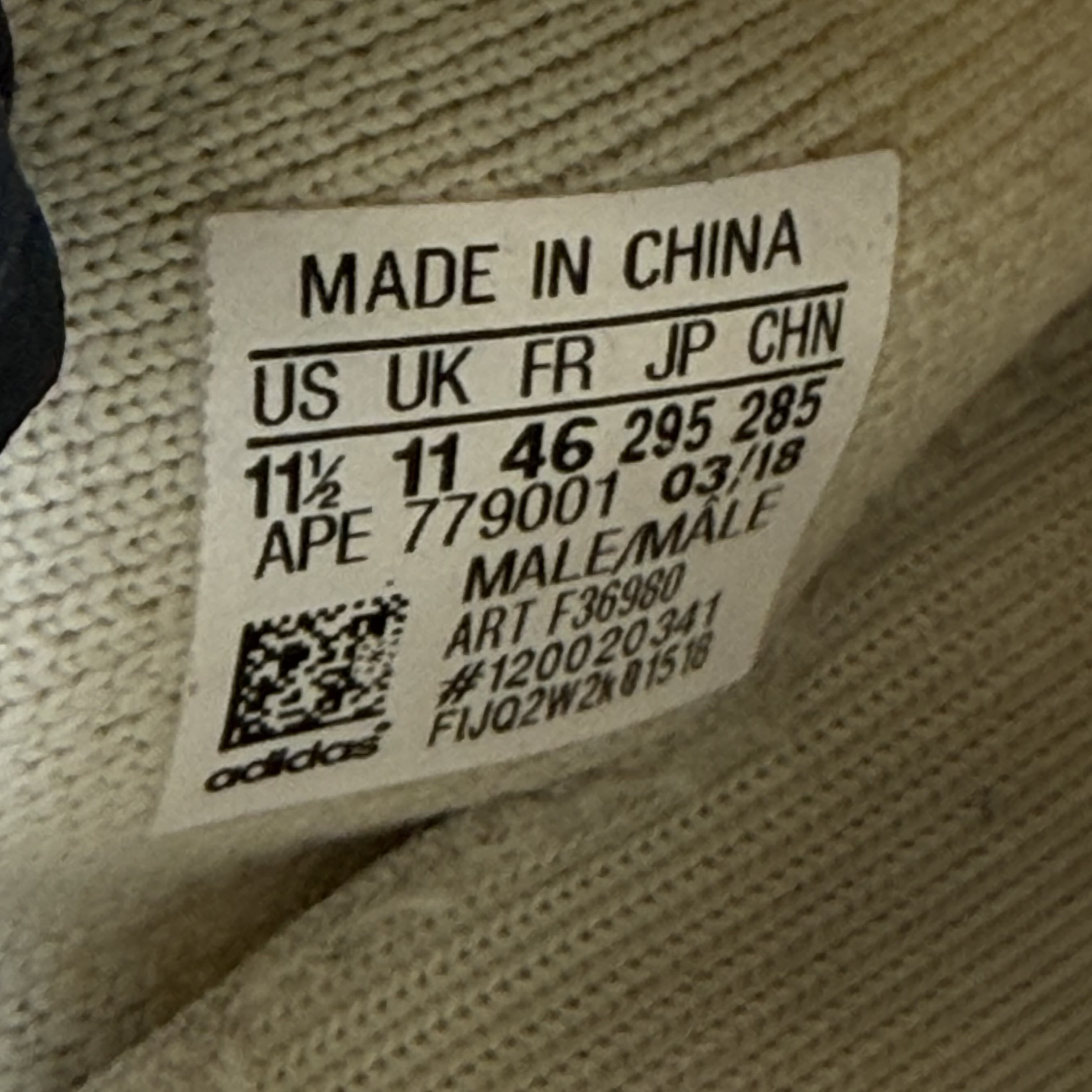 SP566 adidas Yeezy Boost 350 V2 Butter