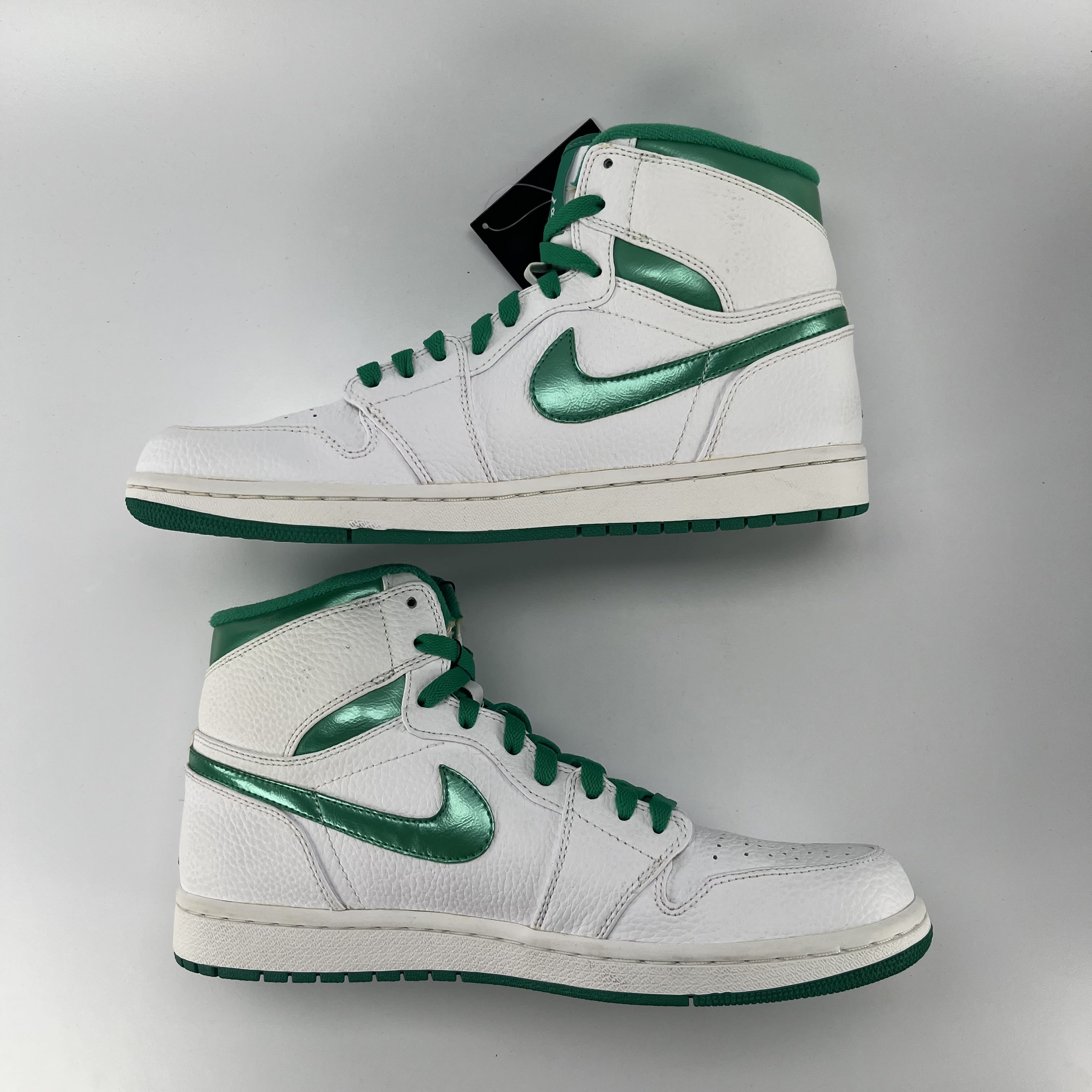 282359 Air Jordan 1 Retro High 'Do The Right Thing'