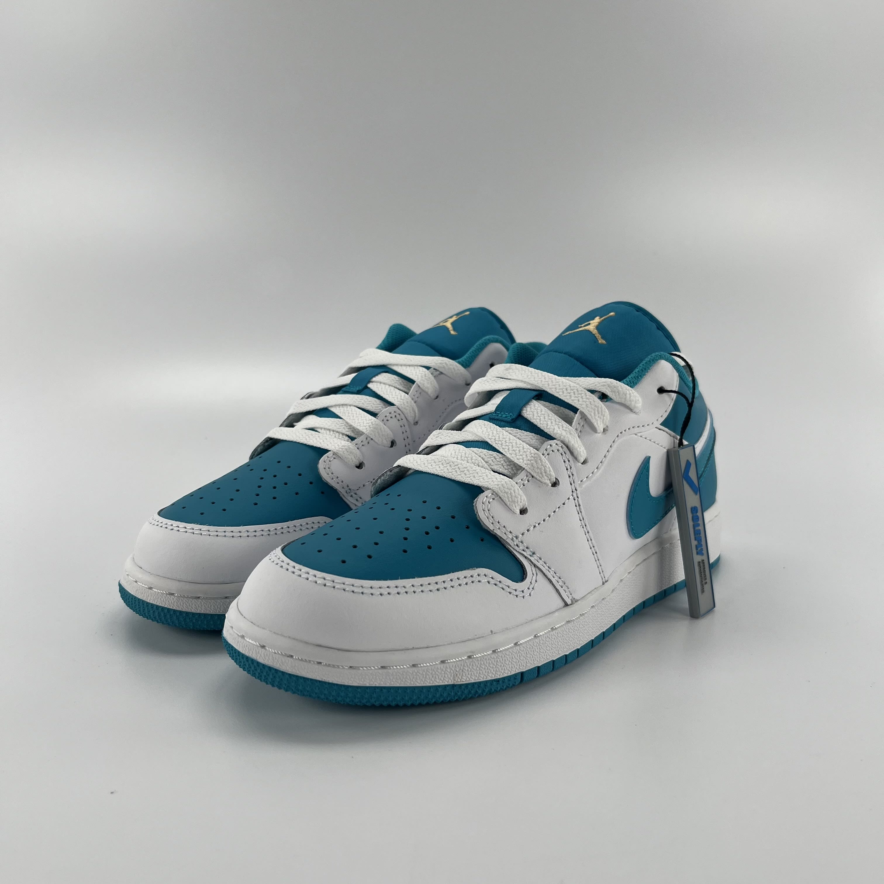 338519 Jordan 1 Low Aquatone (GS)