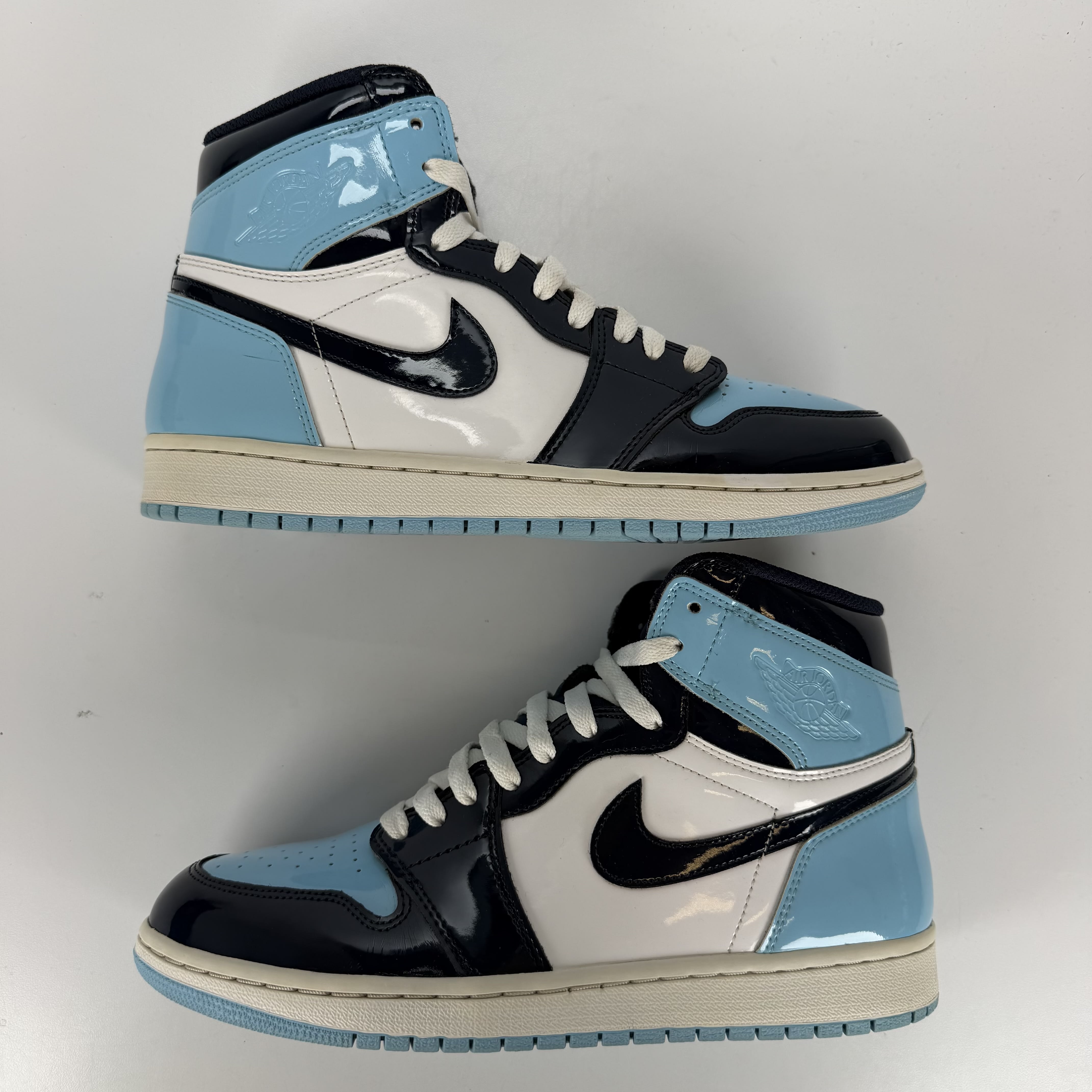 632776 Wmns Air Jordan 1 Retro High OG 'Blue Chill'