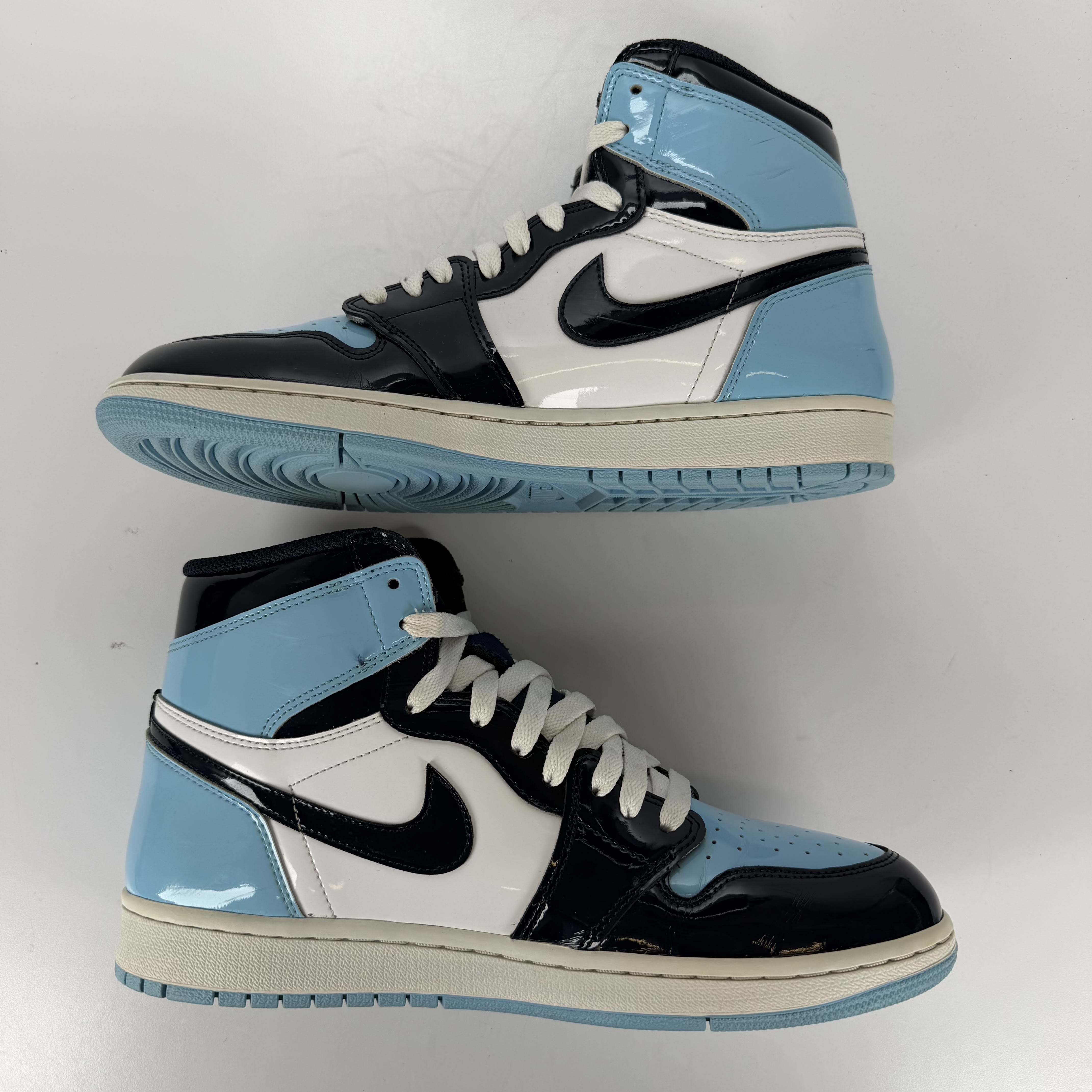 632776 Wmns Air Jordan 1 Retro High OG 'Blue Chill'
