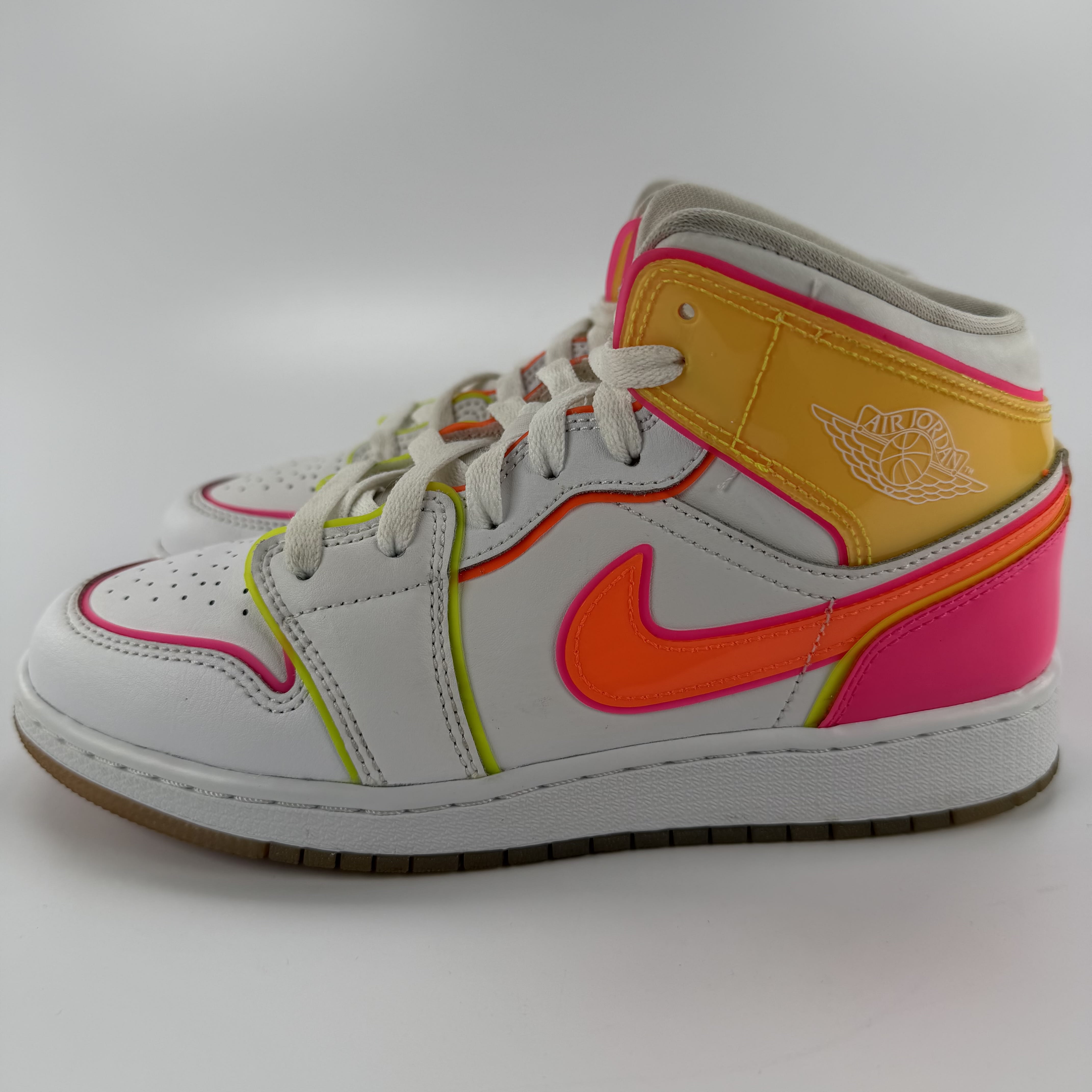 442449 Air Jordan 1 Mid SE GS 'Edge Glow'