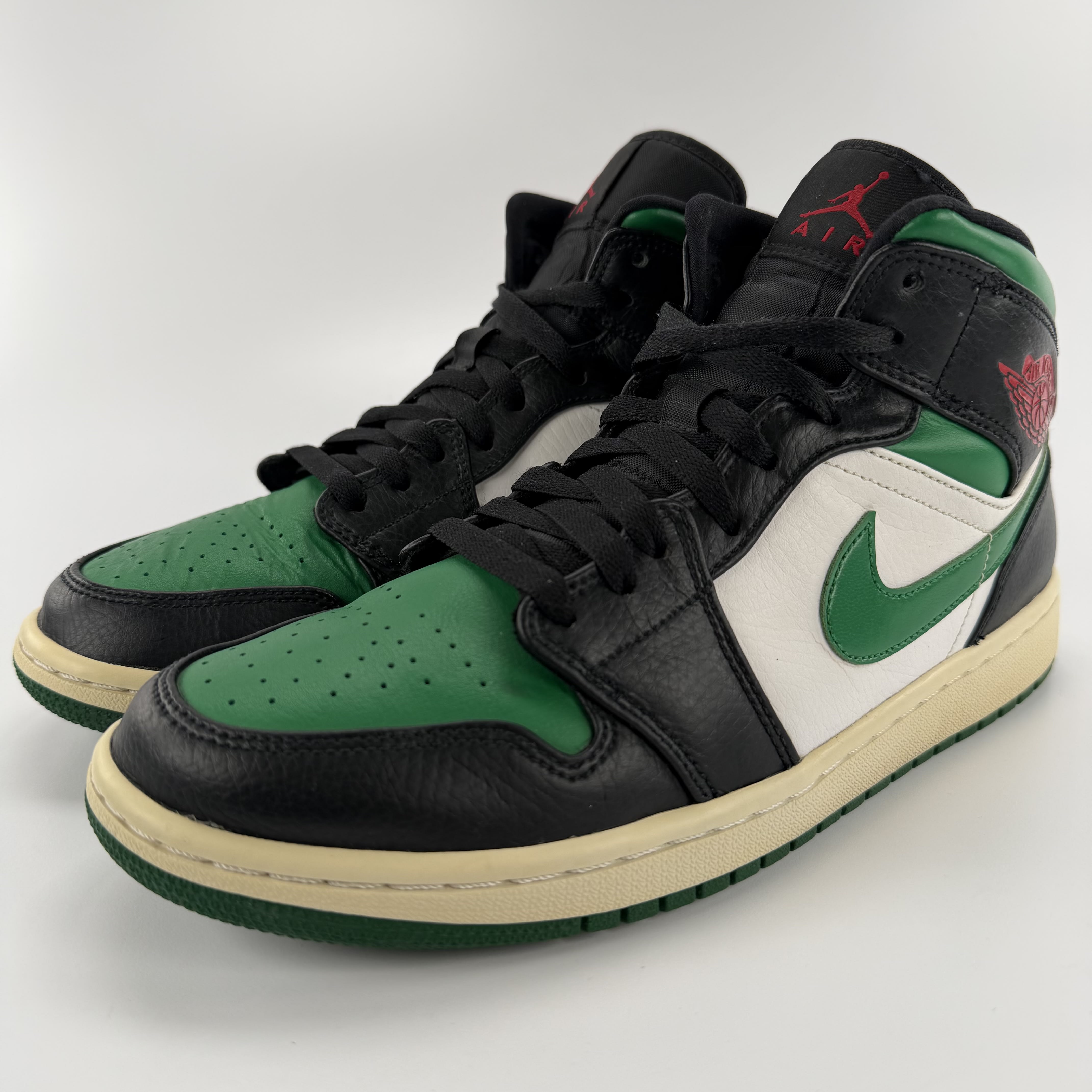 635942 Jordan 1 Mid Green Toe