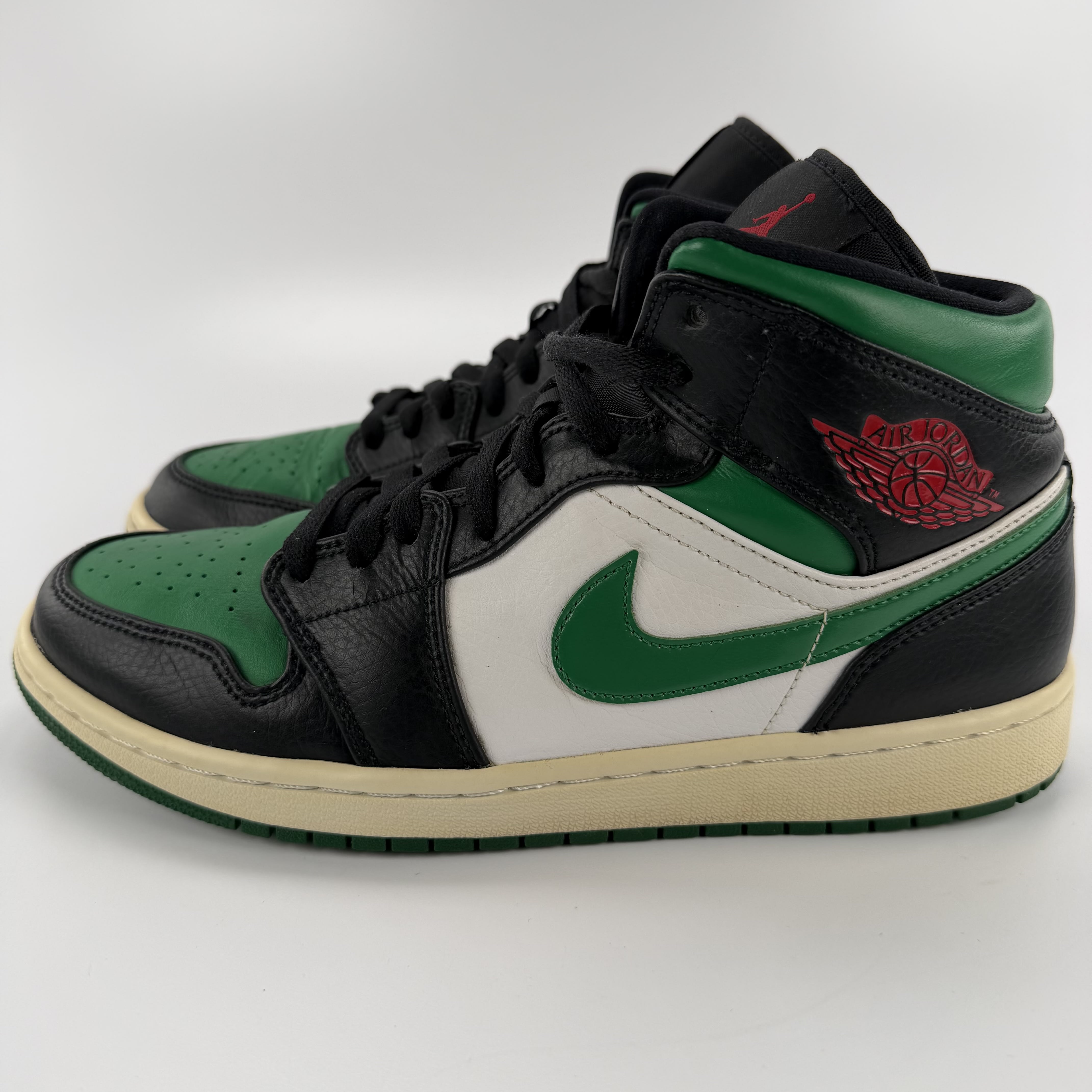 635942 Jordan 1 Mid Green Toe